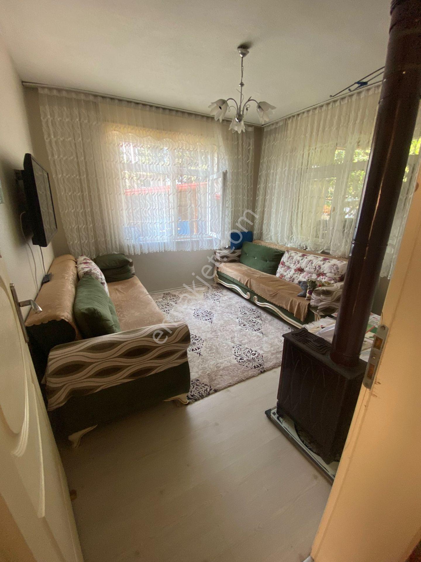 Ferizli Bakırlı'da Köy Evi + Bahçesi + Arkasında Fındıklık - Görsel 15