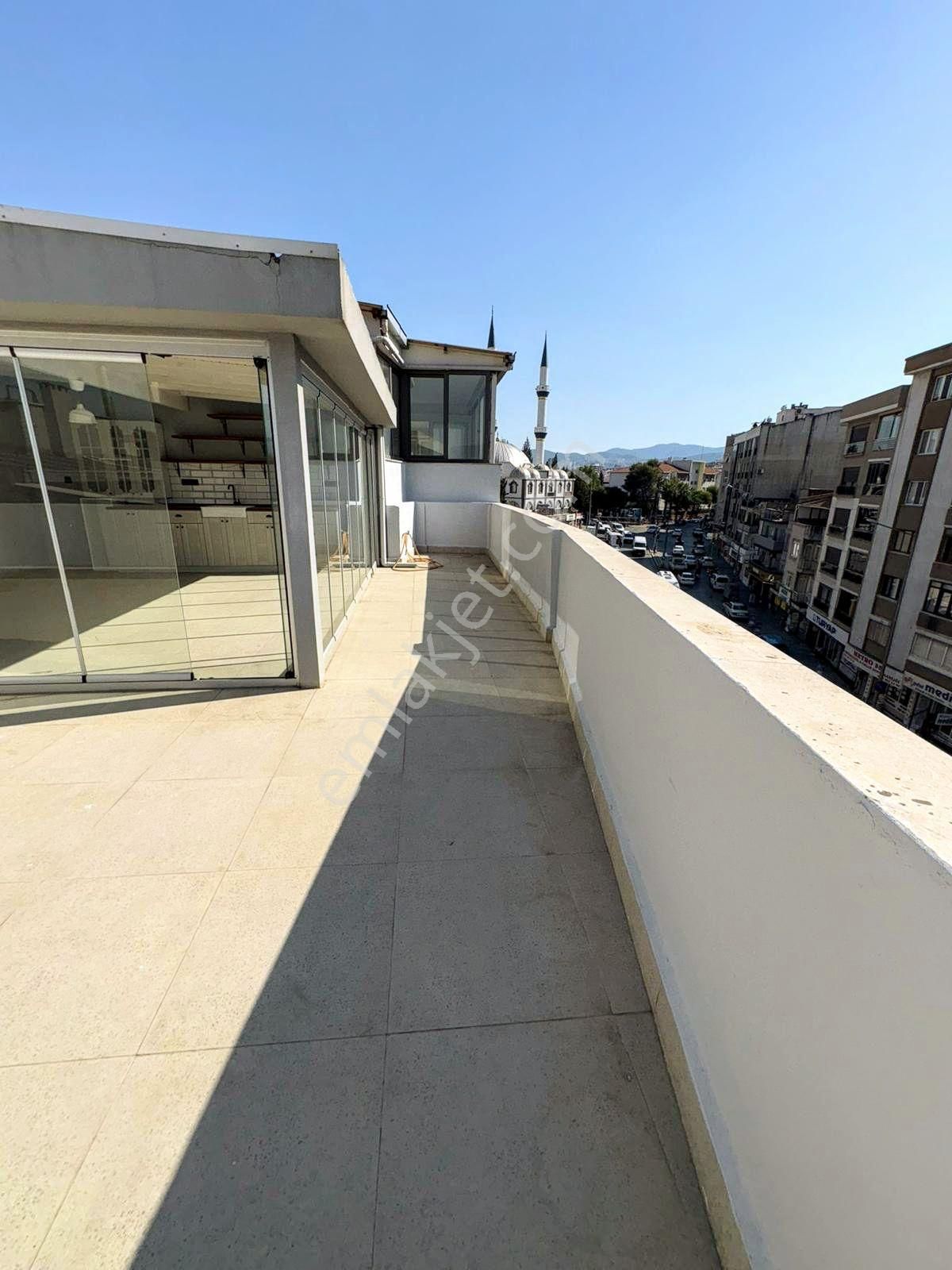 Saim Çıkrıkçı Cad 4+1 Teraslı Dubleks 3 Banyo 2 Mutfaklı Satılık - Görsel 35