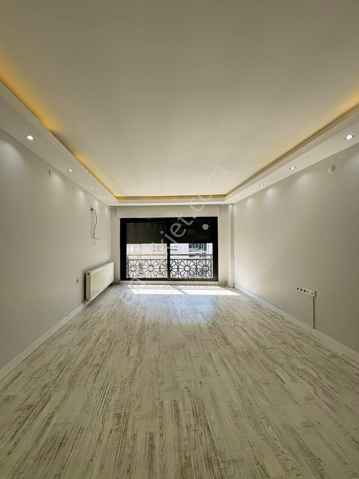 Saim Çıkrıkçı Cad 4+1 Teraslı Dubleks 3 Banyo 2 Mutfaklı Satılık - Görsel 3