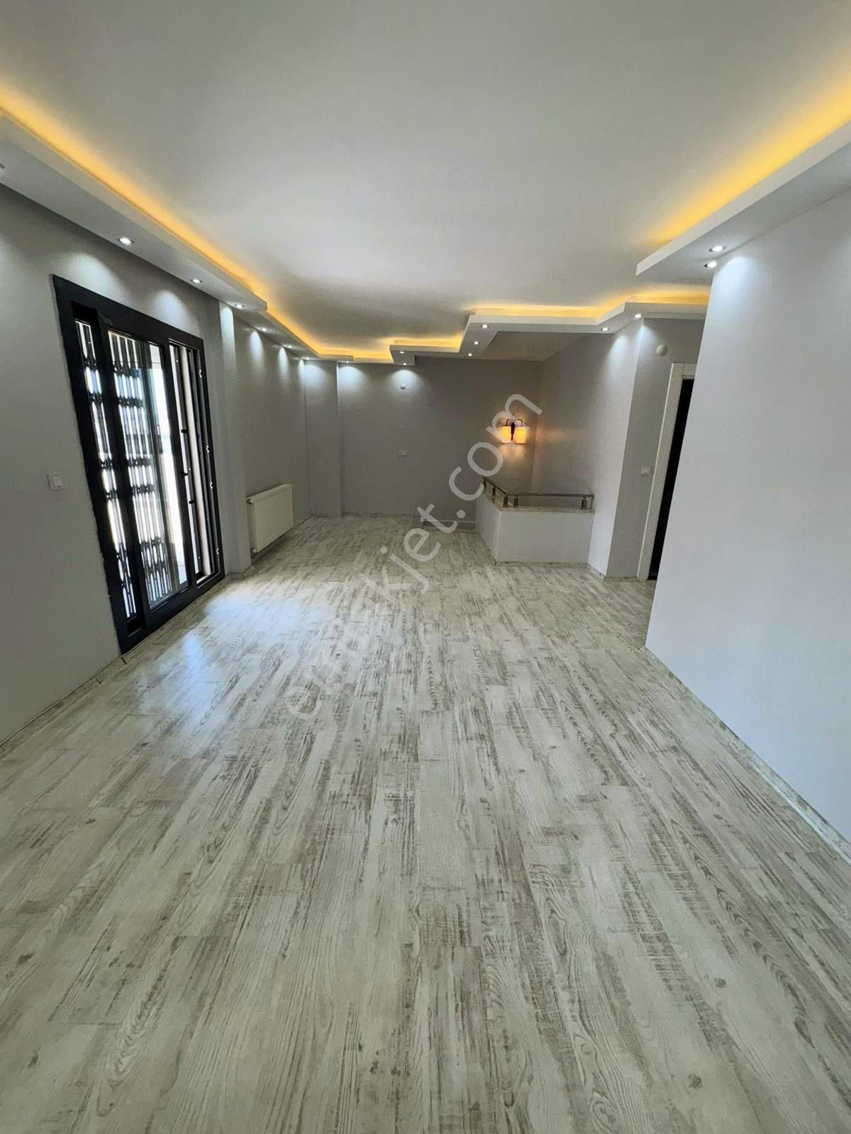 Saim Çıkrıkçı Cad 4+1 Teraslı Dubleks 3 Banyo 2 Mutfaklı Satılık - Görsel 25