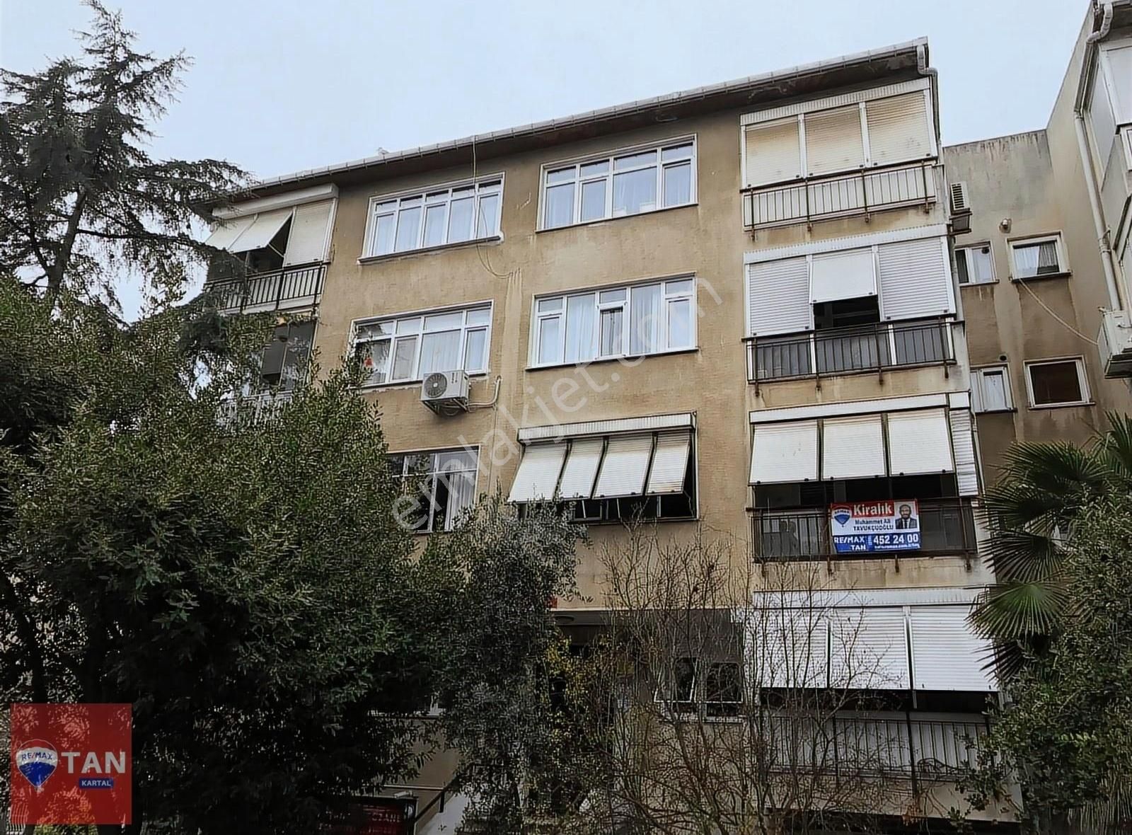 Kadıköy Acıbadem Mah. Merkezi Konumda Geniş 3+1 Kiralık Daire
