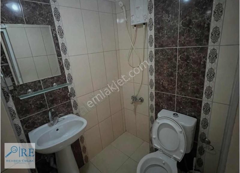 Adliye Üstü Fatih Mahallesi Kiralık Balkonlu 2+1 Apart -14.000₺