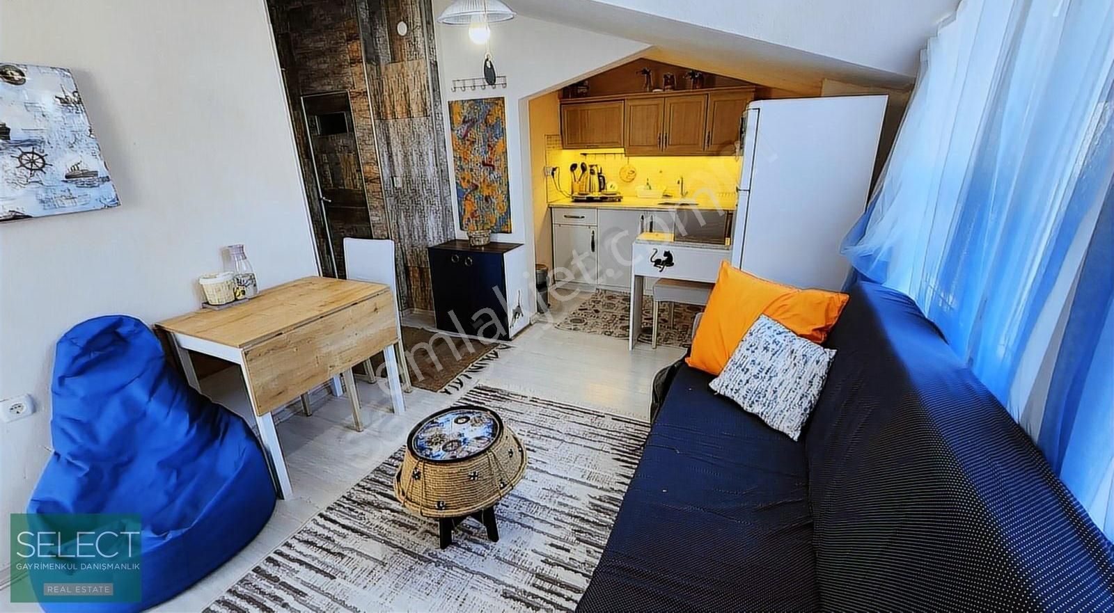 Select Marmaris Merkezde Denize 500 M 1+1 Eşyalı Satılık Daire