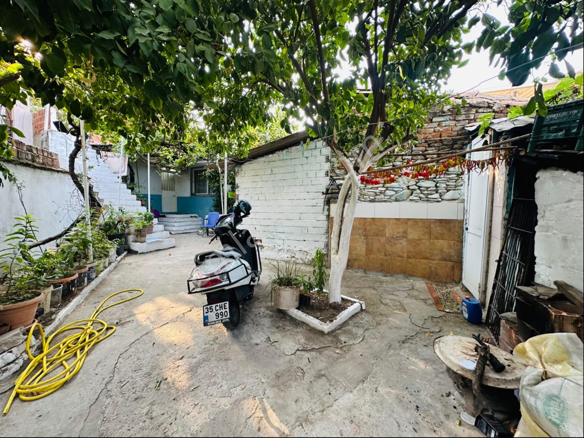 Tire Satılık Müstakil Ev İki Mat İmarlı 150 M2 Tek Ve Resmi Tapulu Bahçeli - Görsel 7