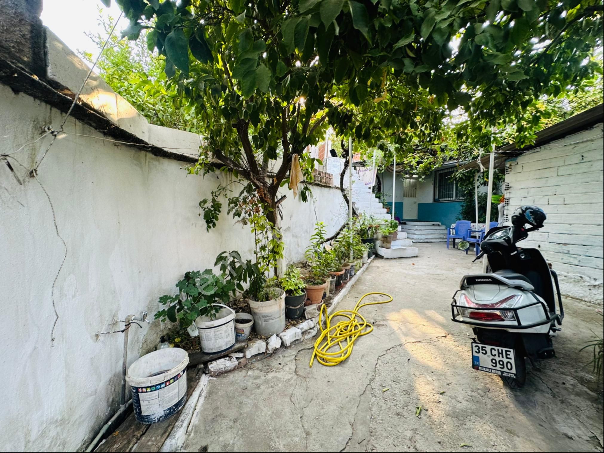 Tire Satılık Müstakil Ev İki Mat İmarlı 150 M2 Tek Ve Resmi Tapulu Bahçeli - Görsel 4