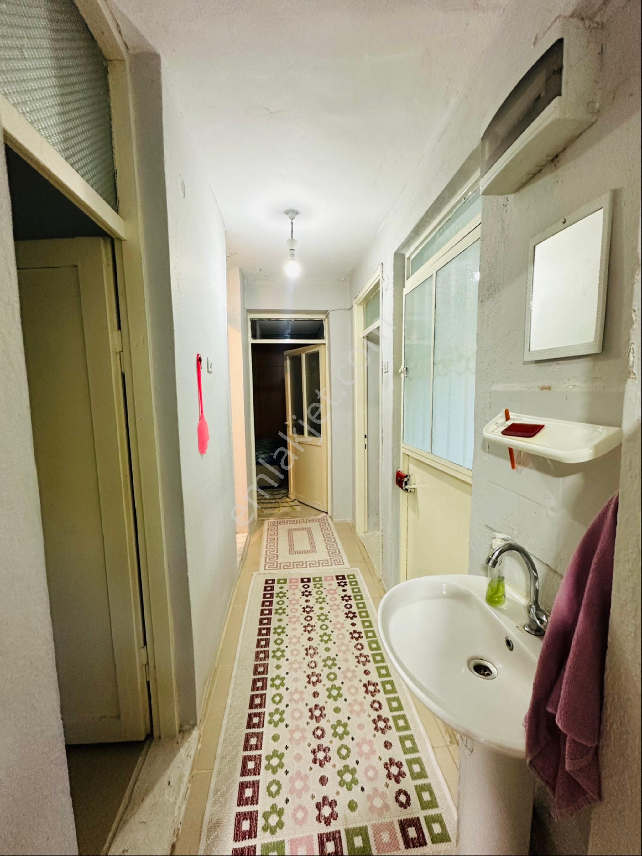 Tire Satılık Müstakil Ev İki Mat İmarlı 150 M2 Tek Ve Resmi Tapulu Bahçeli - Görsel 18