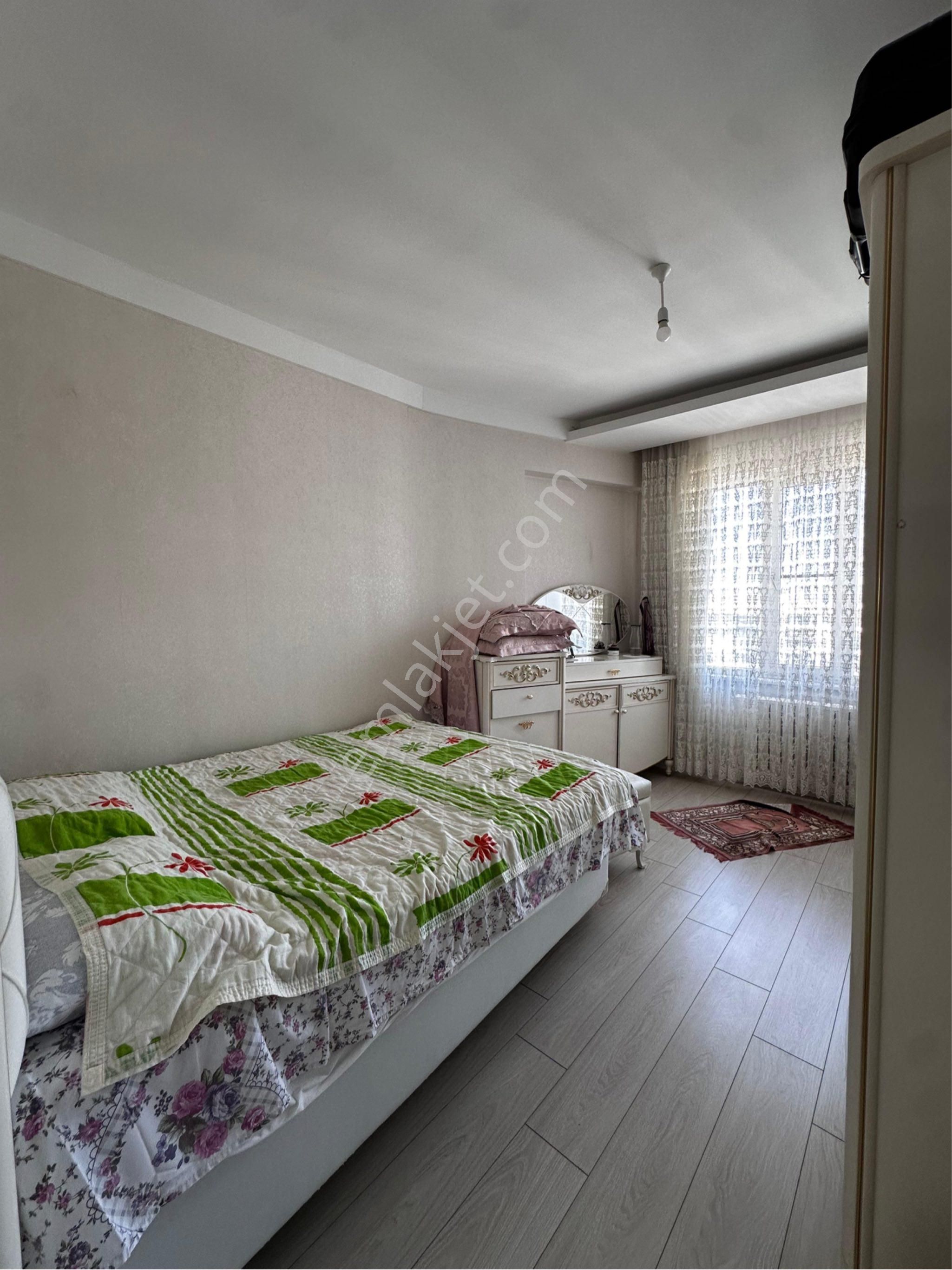 Yaka Fatih Cd Si Cepheli Lüks 3+1 - Görsel 19