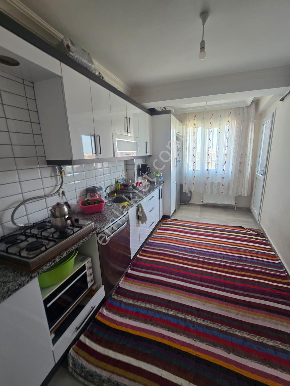 Selvilitepe Mahallesi 2+1 90 M2 Asansörlü Otoparklı