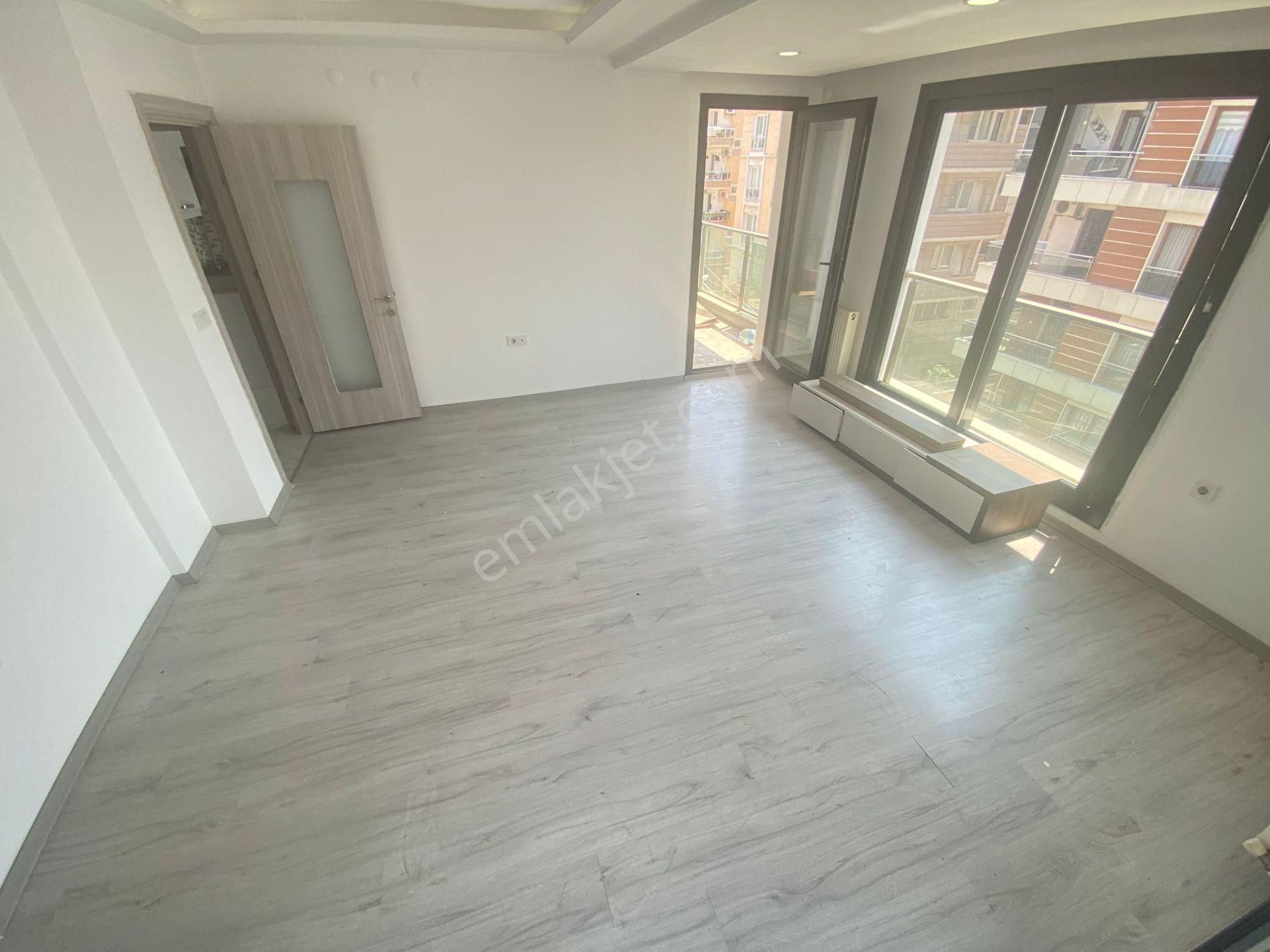 Buca İşçievleri Yiğitler Mah.de Uçanyol Yakını 3+1 130m2 Dgazlı Ayrı Mutfak Lüx Kiralık Daire