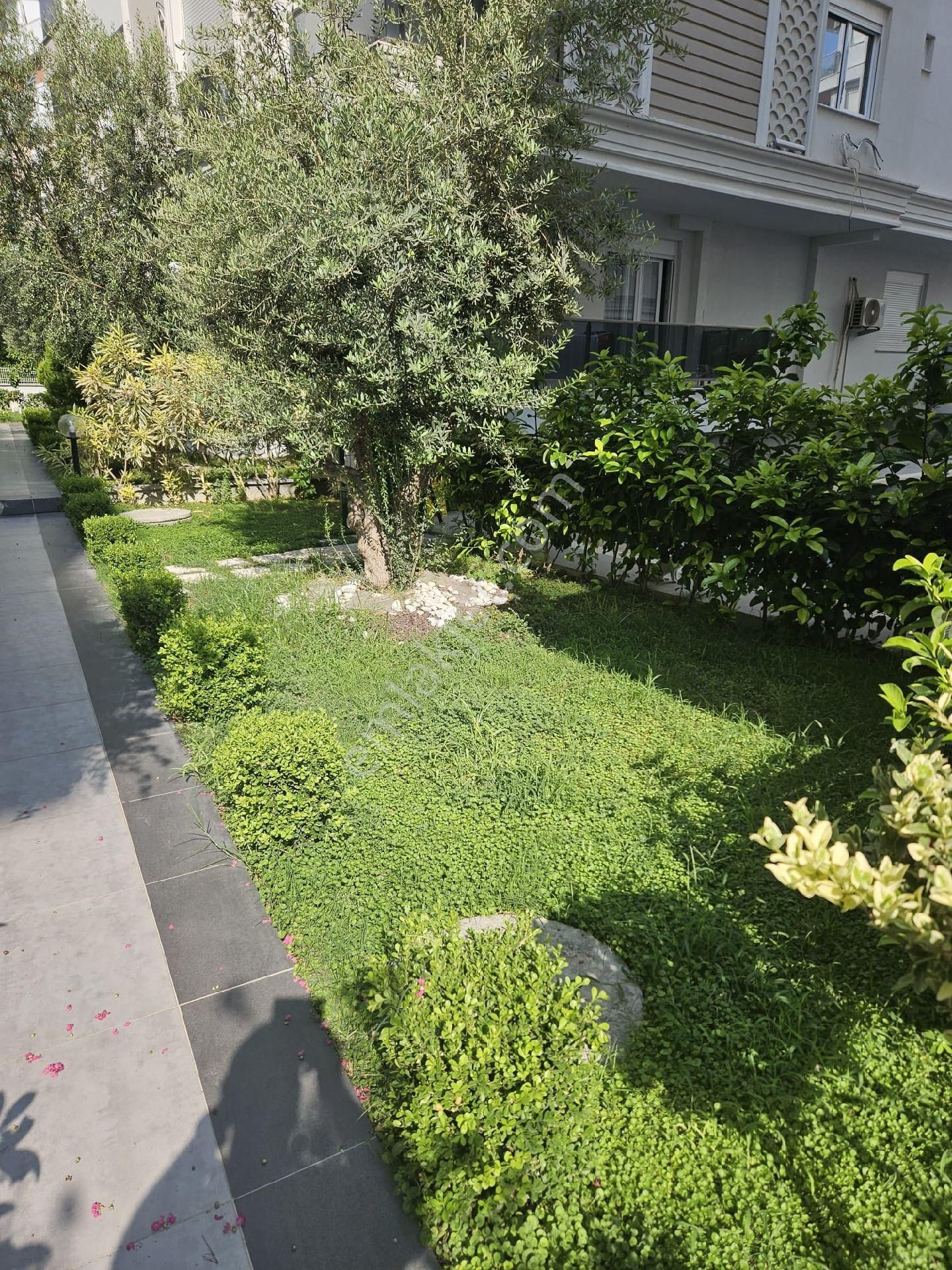 Konyaaltı Hurmada Havuzlu 2+1 Eşyalı Kiralık Daire - Görsel 2