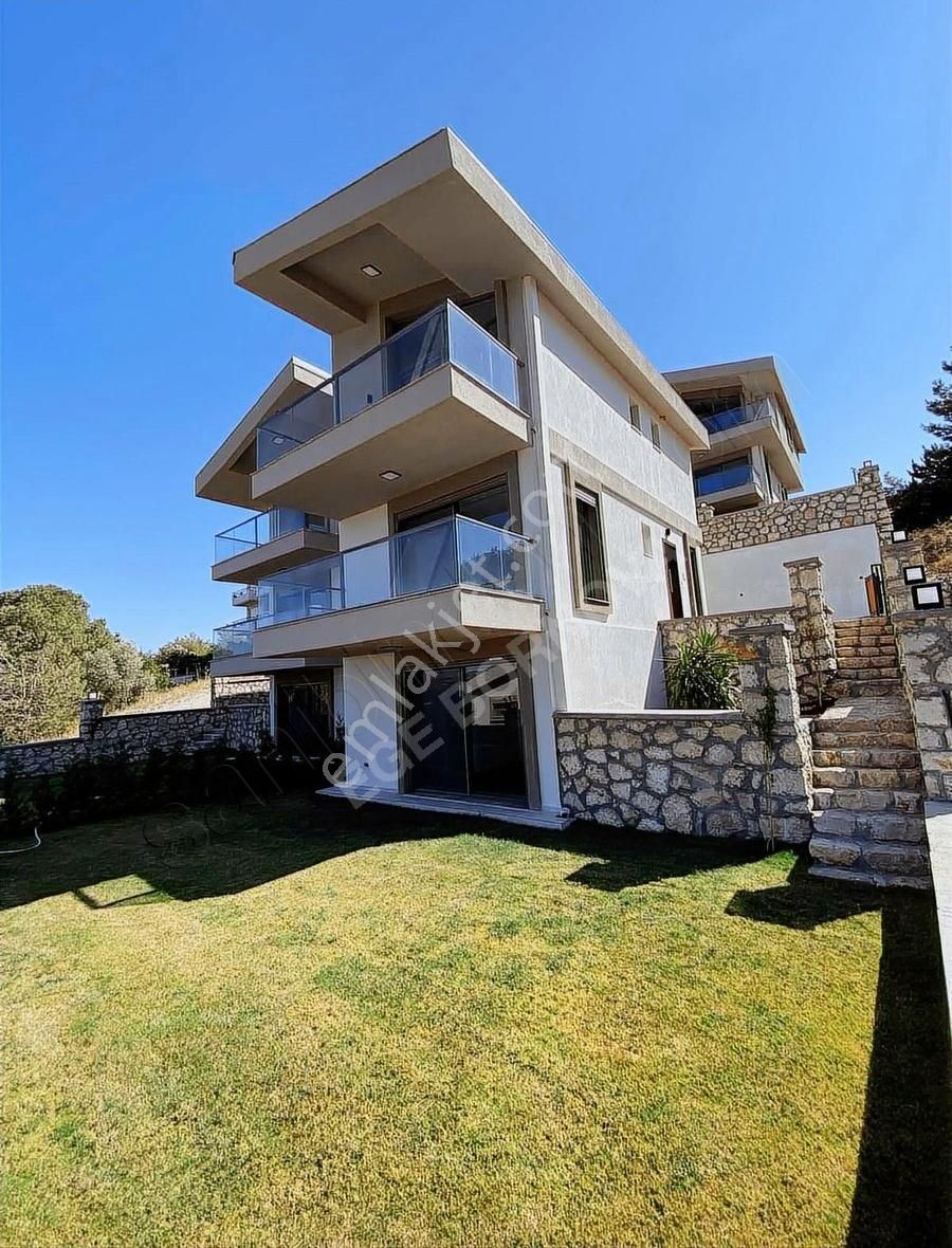 Vista Mordoğan Projesinde 4+1 Tripleks Satılık Lüks Sıfır Villa
