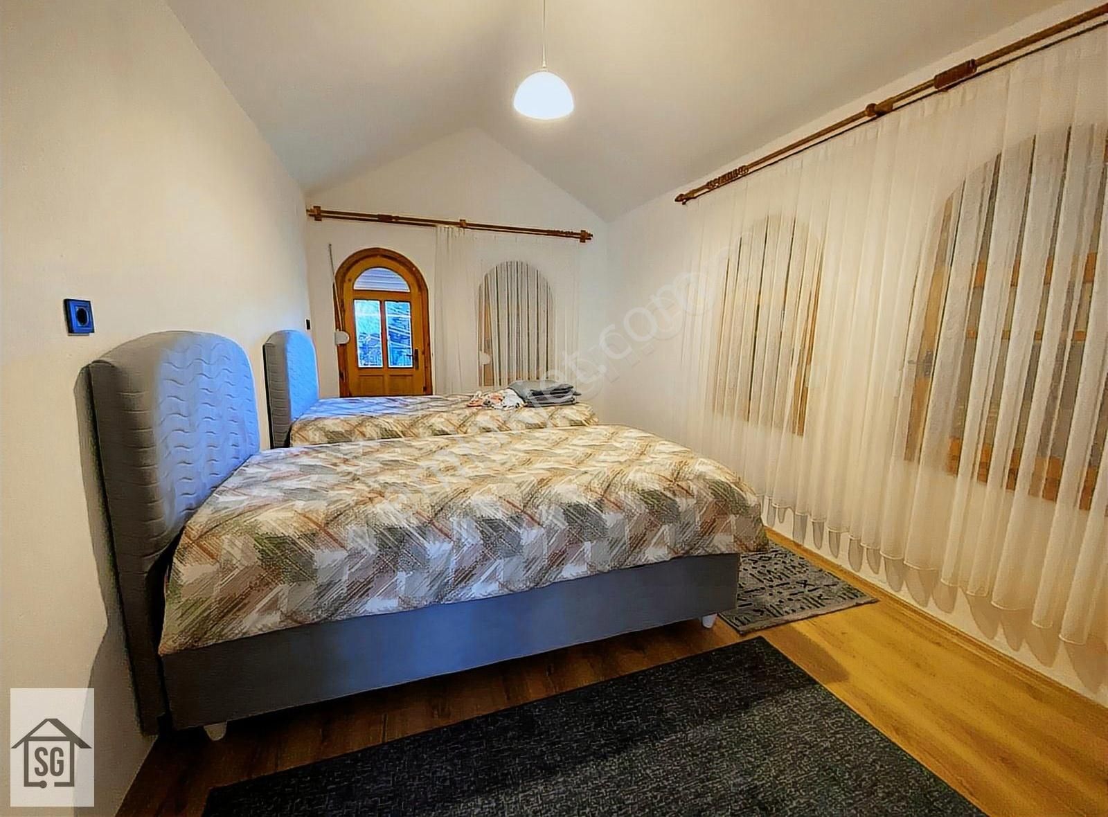 Konyaaltı Çağlarca'da 5+1 Villa Satılık 1.522m2 Üzerine Kurulu