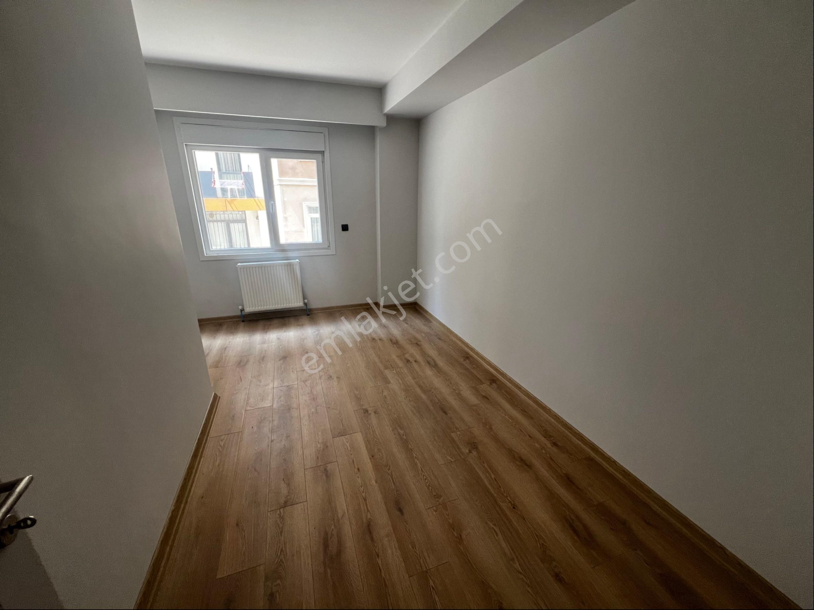 Naz Emlaktan Fıstıkağacına Yakın Yeni Binada Sıfır 3+1 Satılık Daire - Görsel 3