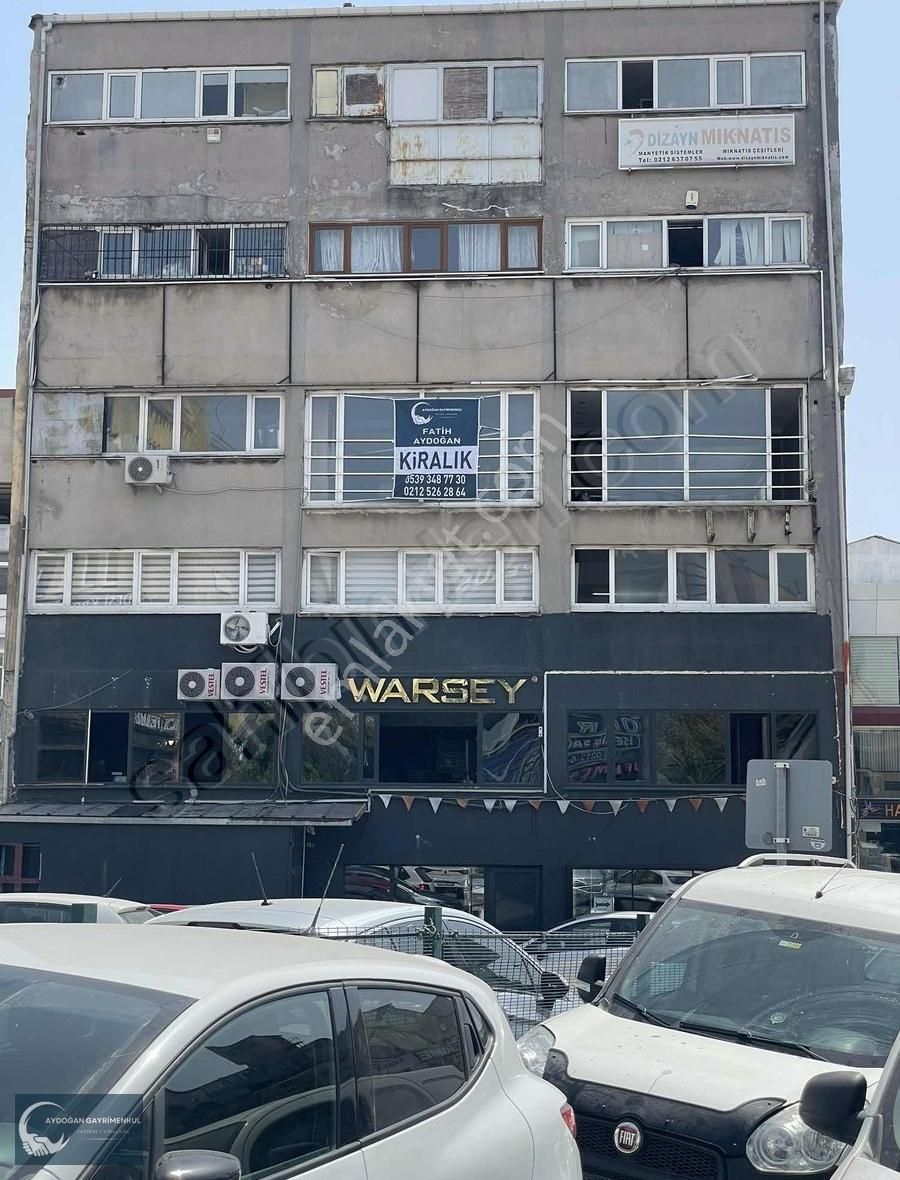 Aydoğan'dan Merter'de Fatih Caddesinde 300 M2 Kiralık İşyeri