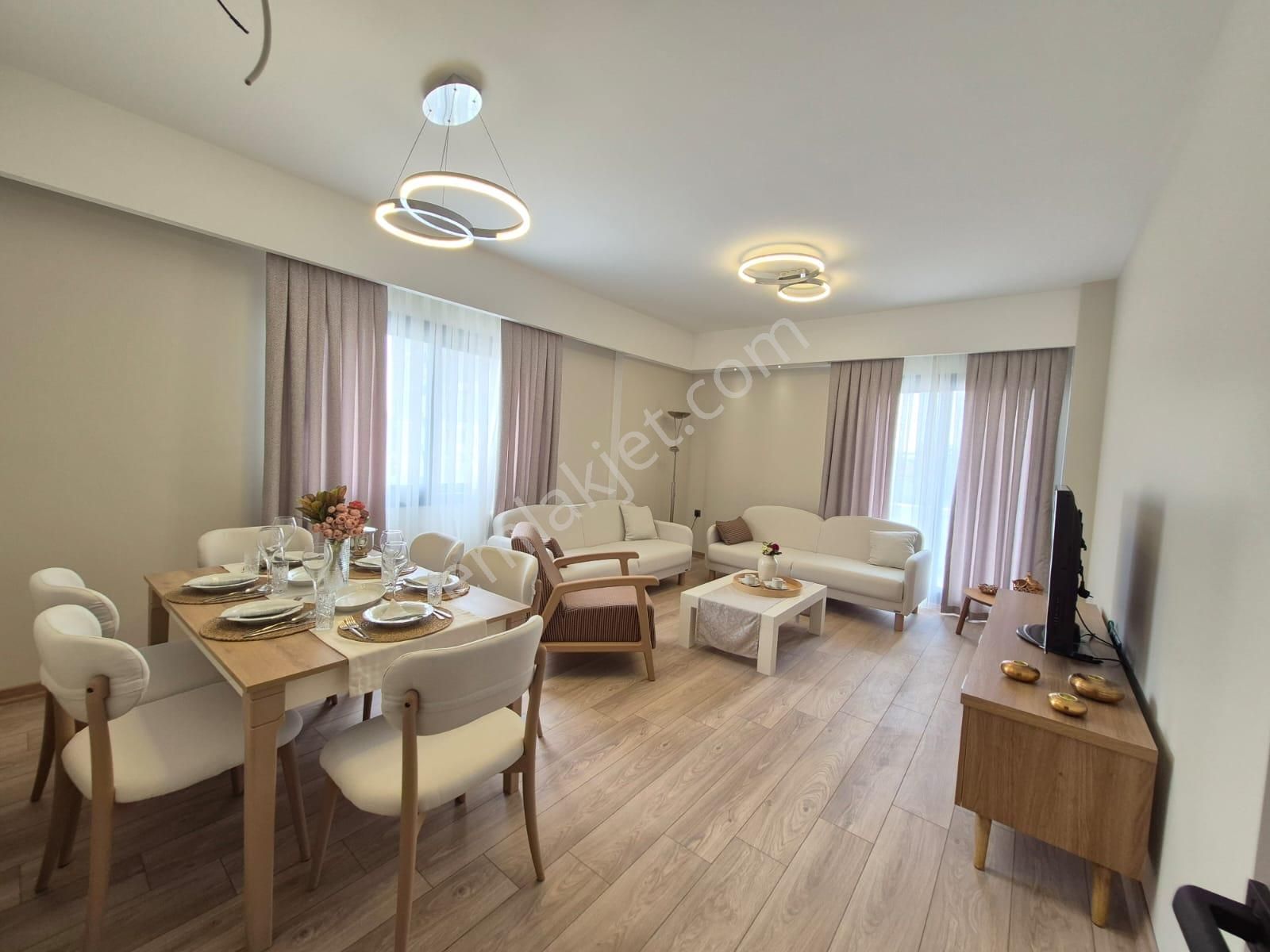 Mitatpaşa'da Mükemmel İşçilik Sıfır Poroje Kapalı Mutfak 2+1ultra Lüks Satılık Daire