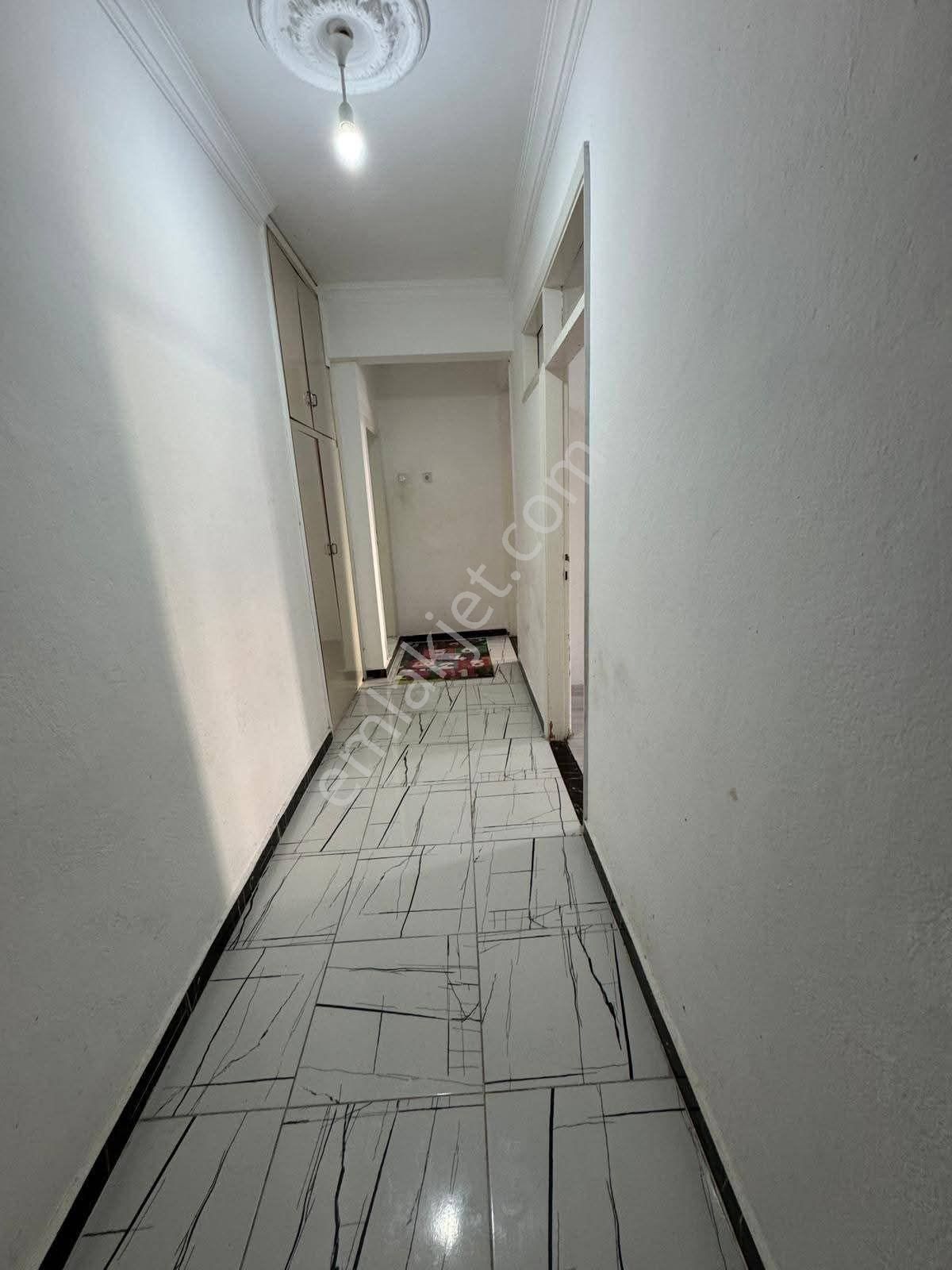 Samsun İlkadım Zafer Mahallesi'nde Şehir Merkezinde 2+1 Satılık Daire