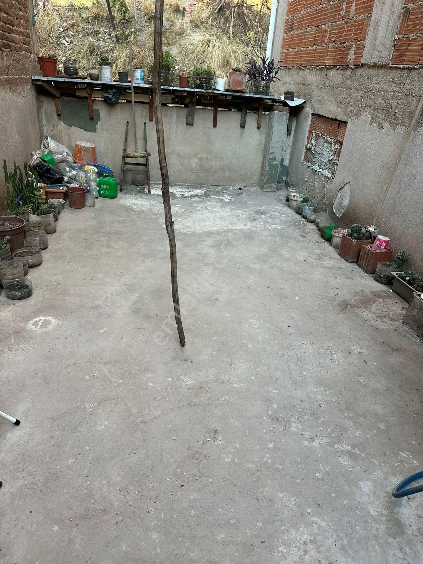 Gemlik Sahilde Üç Katlı Satılık Bina - Görsel 9