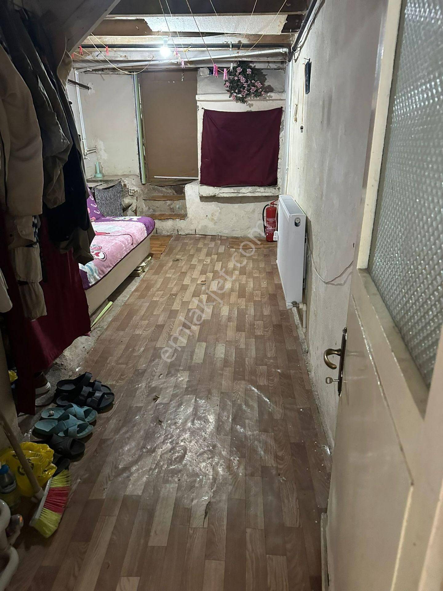 Gemlik Sahilde Üç Katlı Satılık Bina - Görsel 5