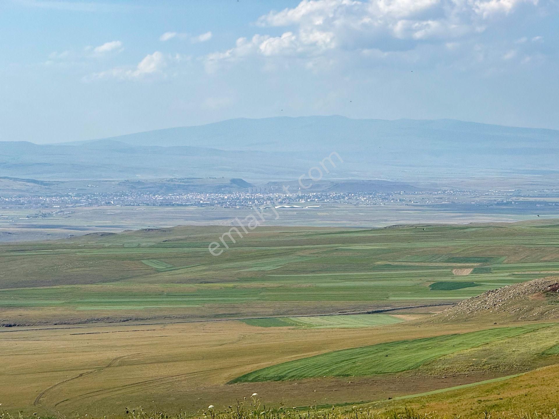 Kars'ın Muhteşem Doğasında Manzaralı Yatırım Fırsatı