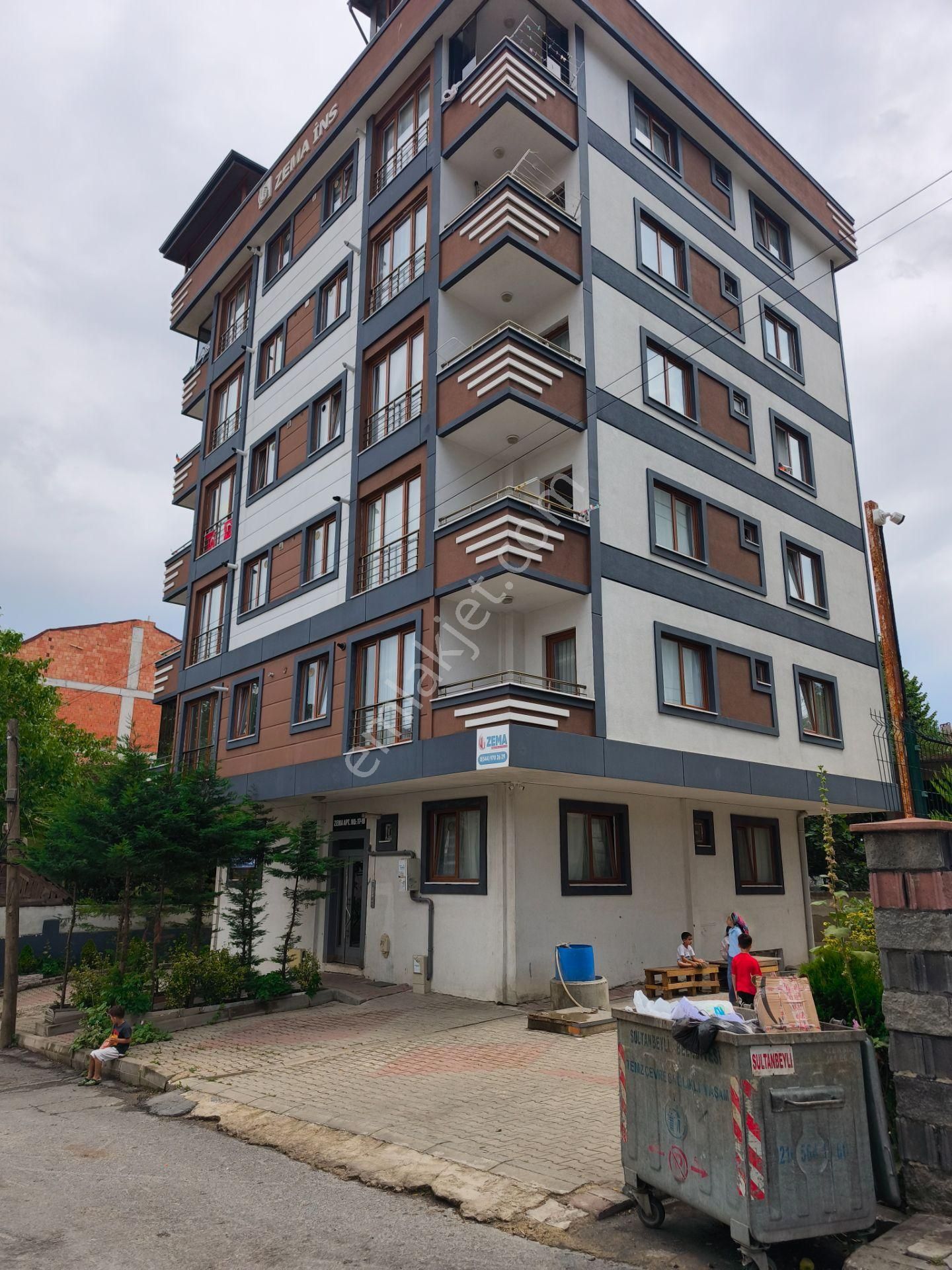 Acil İytiyaçtan Sultanbeyli Necipfazıl Mah.satılık 95.m 2+1 Kat Lüks Daire