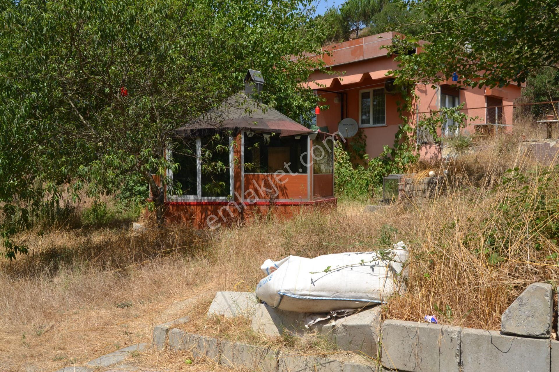 Beykoz Çavuşbaşında 1000 M2arsa İcinde 100 M2 Kiralık Müstakil Ev