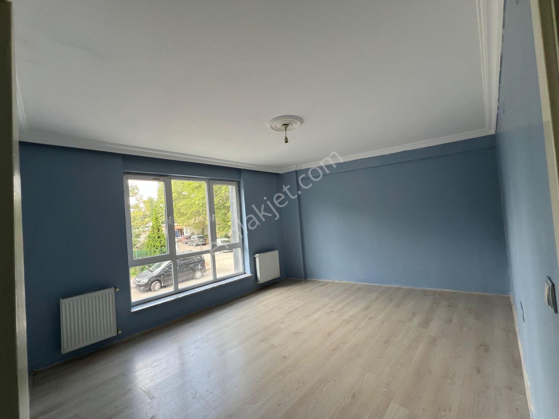 Akademi Emlak'tan Ulusal Egemenlik Yakını Kiralık 2+1
