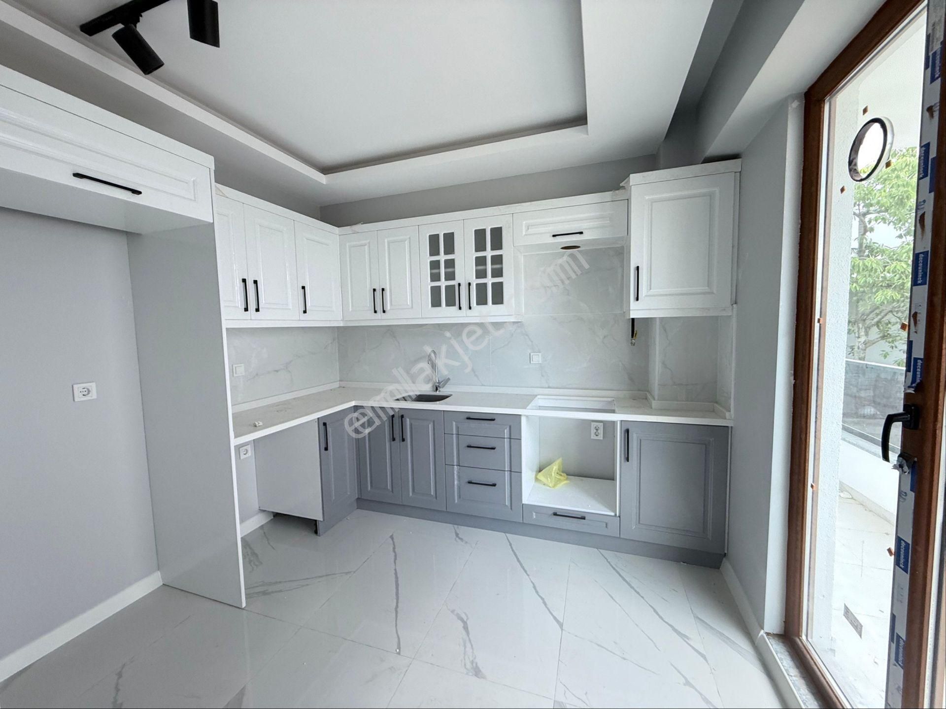 Körfez Yeniyalı Mah Satılık 3+1 Sıfır Daire Yerden Isıtmalı