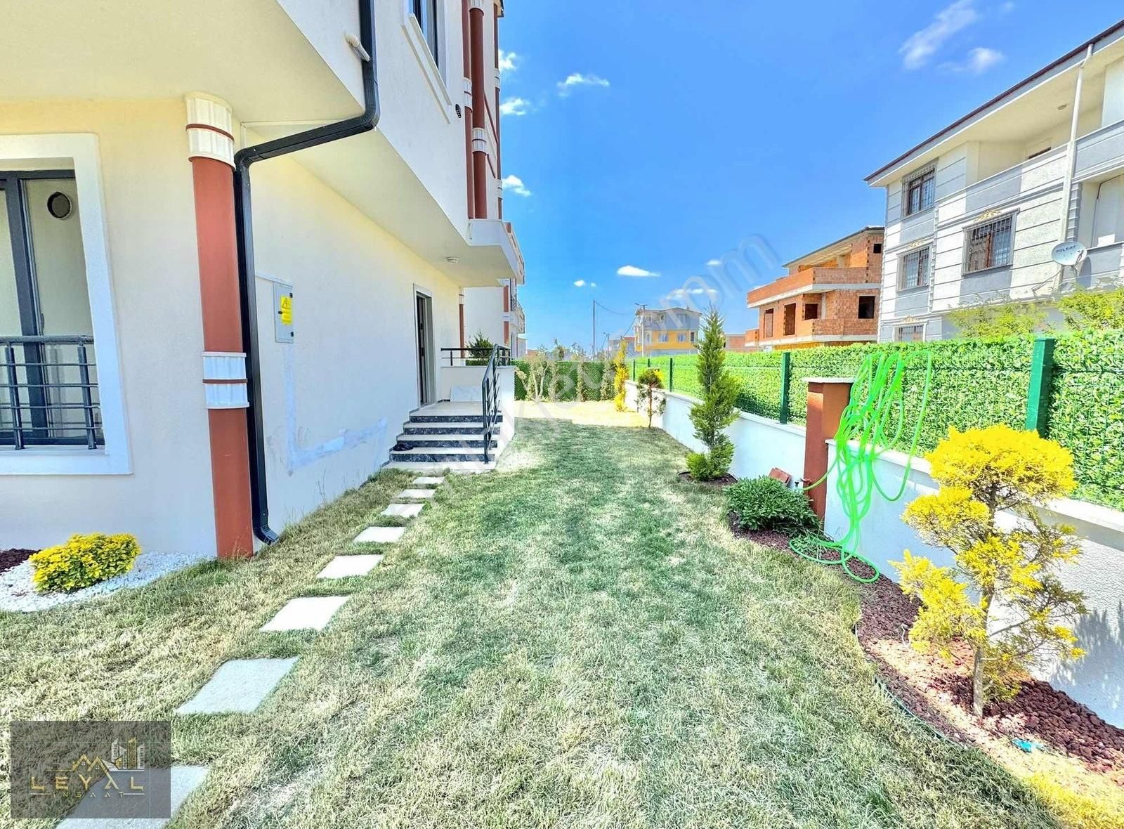 ꧁leyal Grup꧂büyük Ailelere Özel Büyük Villa 6+1 300m2 Arsa İçind - Görsel 5