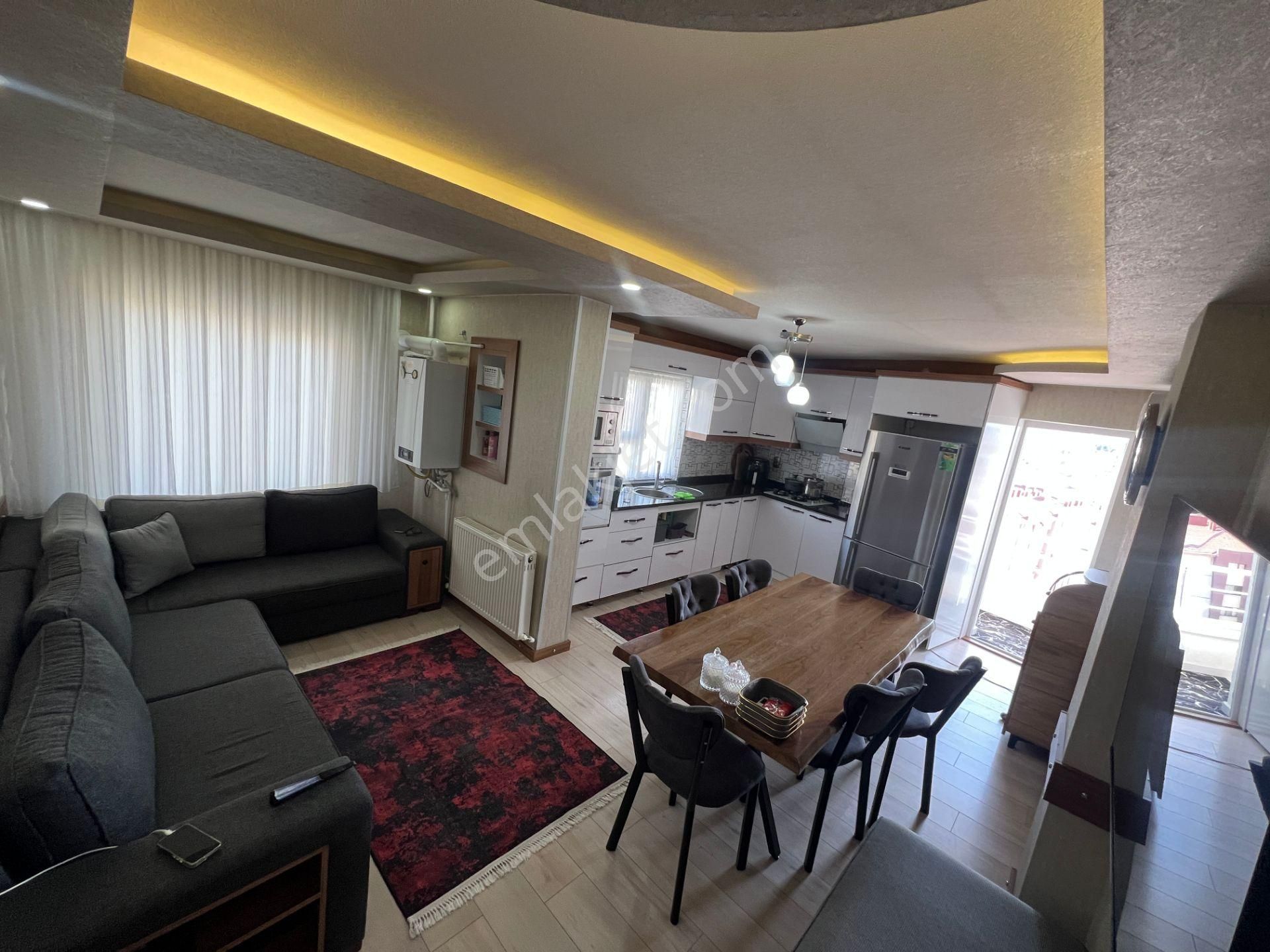 Etimesgut Topçu Mah 10 Yıllık Asansorlu 5+1 Kapalı Teraslı Daire