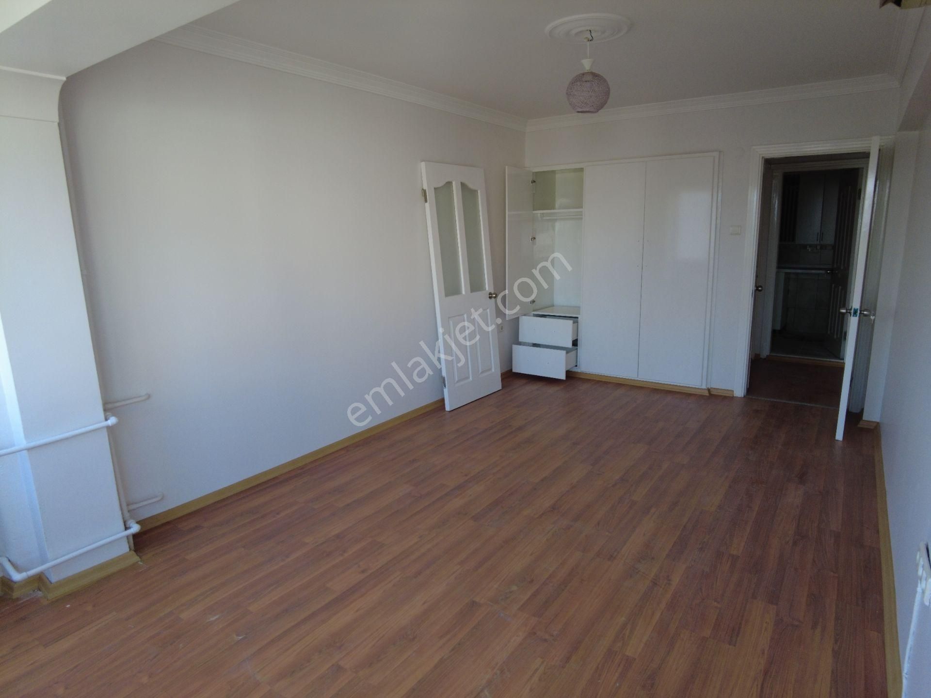 Kw Cobans'tan Fevzi Çakmak Caddesi Üzeri – Ata Apartmanı’nda 100m² Yenilenmiş Daire! - Görsel 22