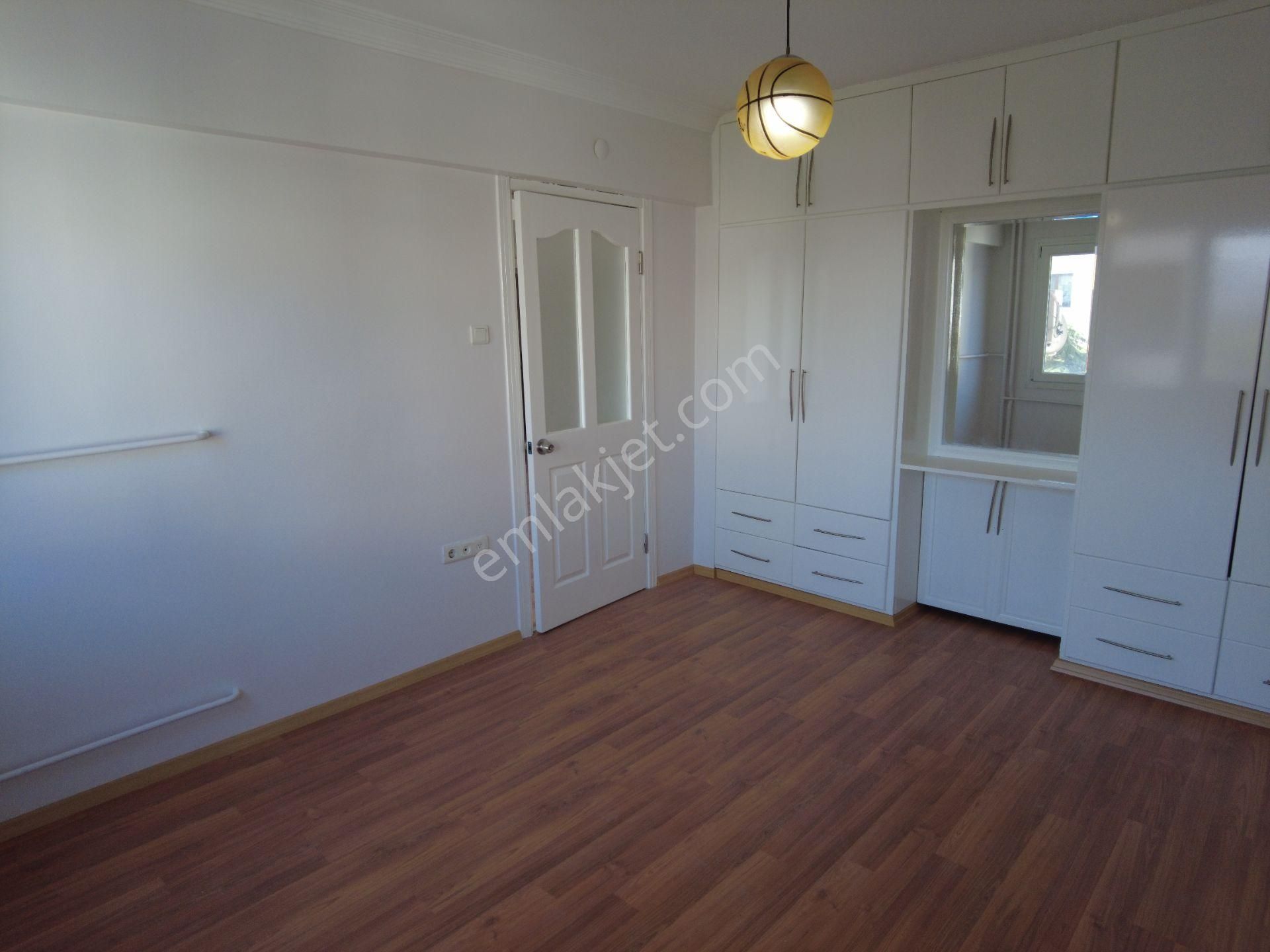 Kw Cobans'tan Fevzi Çakmak Caddesi Üzeri – Ata Apartmanı’nda 100m² Yenilenmiş Daire! - Görsel 18