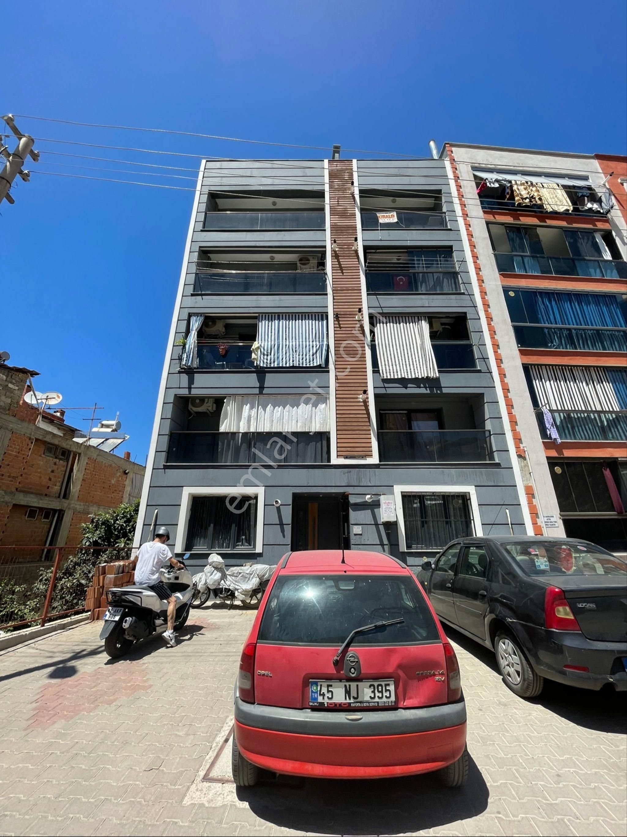 Salihli Seyrantepe Mahallesi Satılık 1+1
