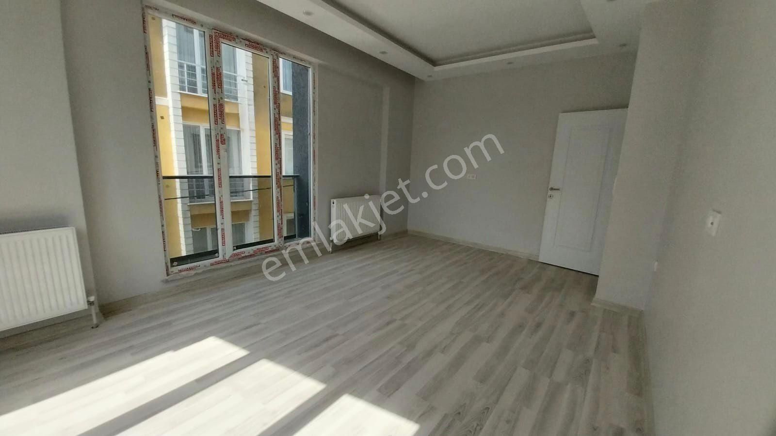 Ekşioğlu 'dan Tekirdağ Süleymanpaşa Çiftlikönü Mahallesi Satılık Daire 2+1