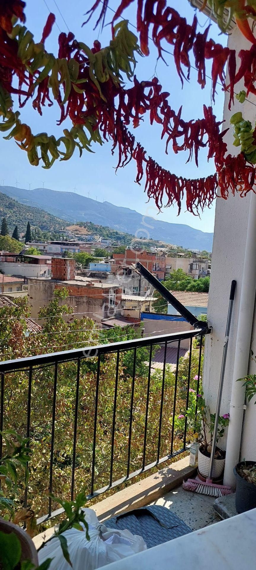 İzmir Tire Dörteylül Mahallesi’nde Satılık 3+1 Daire