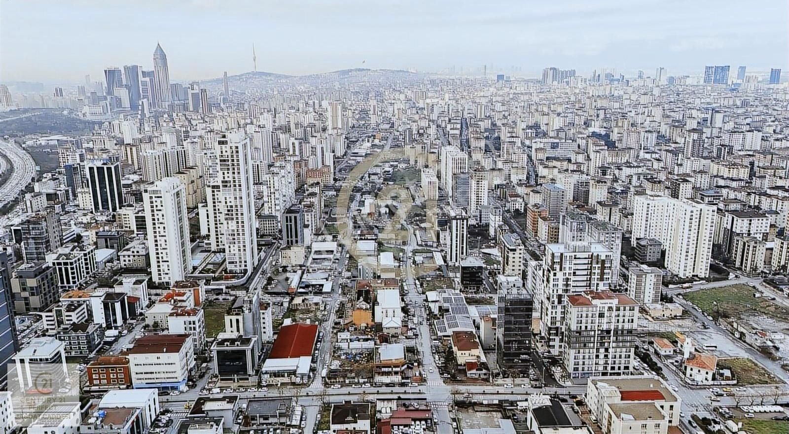 Şerifali'de Satılık Köşe Parsel İmarlı 444m2 Arsa 1.85 Emsal - Görsel 15
