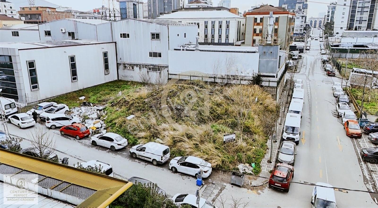 Şerifali'de Satılık Köşe Parsel İmarlı 444m2 Arsa 1.85 Emsal - Görsel 7