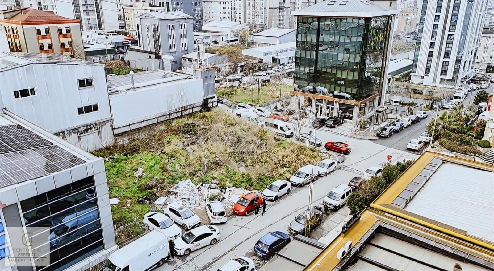 Şerifali'de Satılık Köşe Parsel İmarlı 444m2 Arsa 1.85 Emsal - Görsel 9