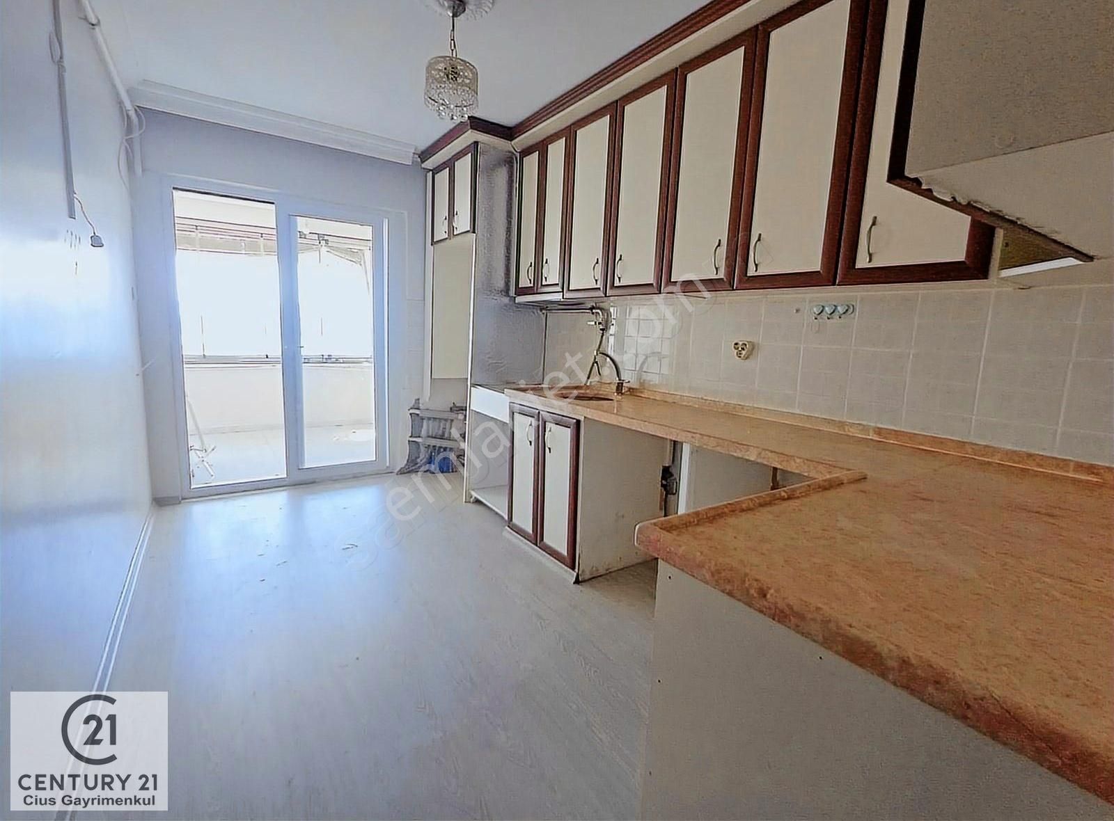 C21 Cius; Muhteşem Deniz Manzaralı 3+1 Kiralık Daire