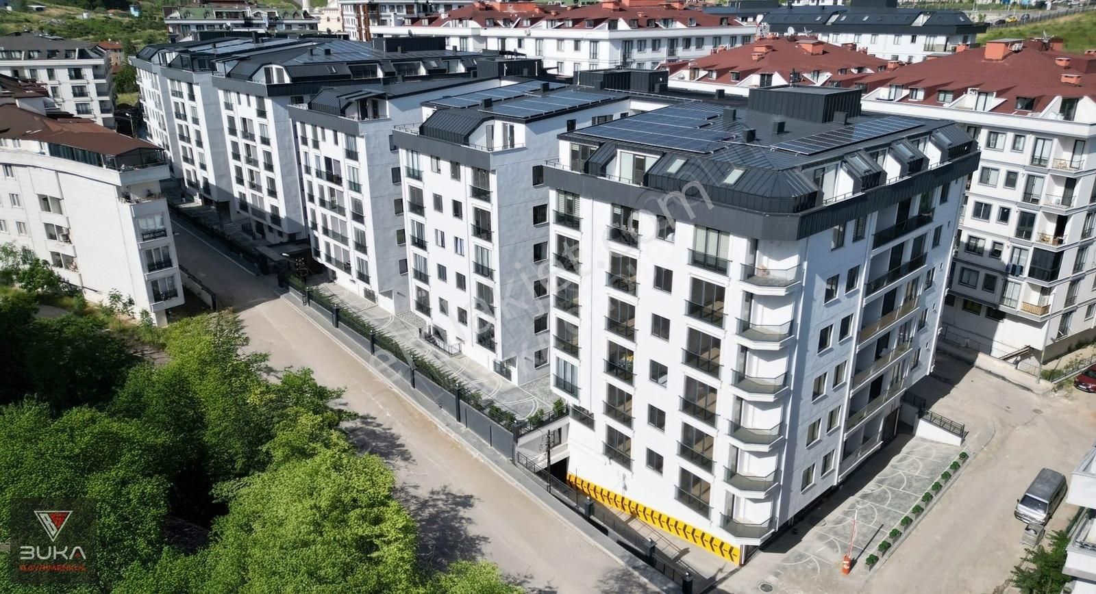 Marmara Üni. Komşu Güvenlikli Site İçerisinde Satılık 2+1 Daire