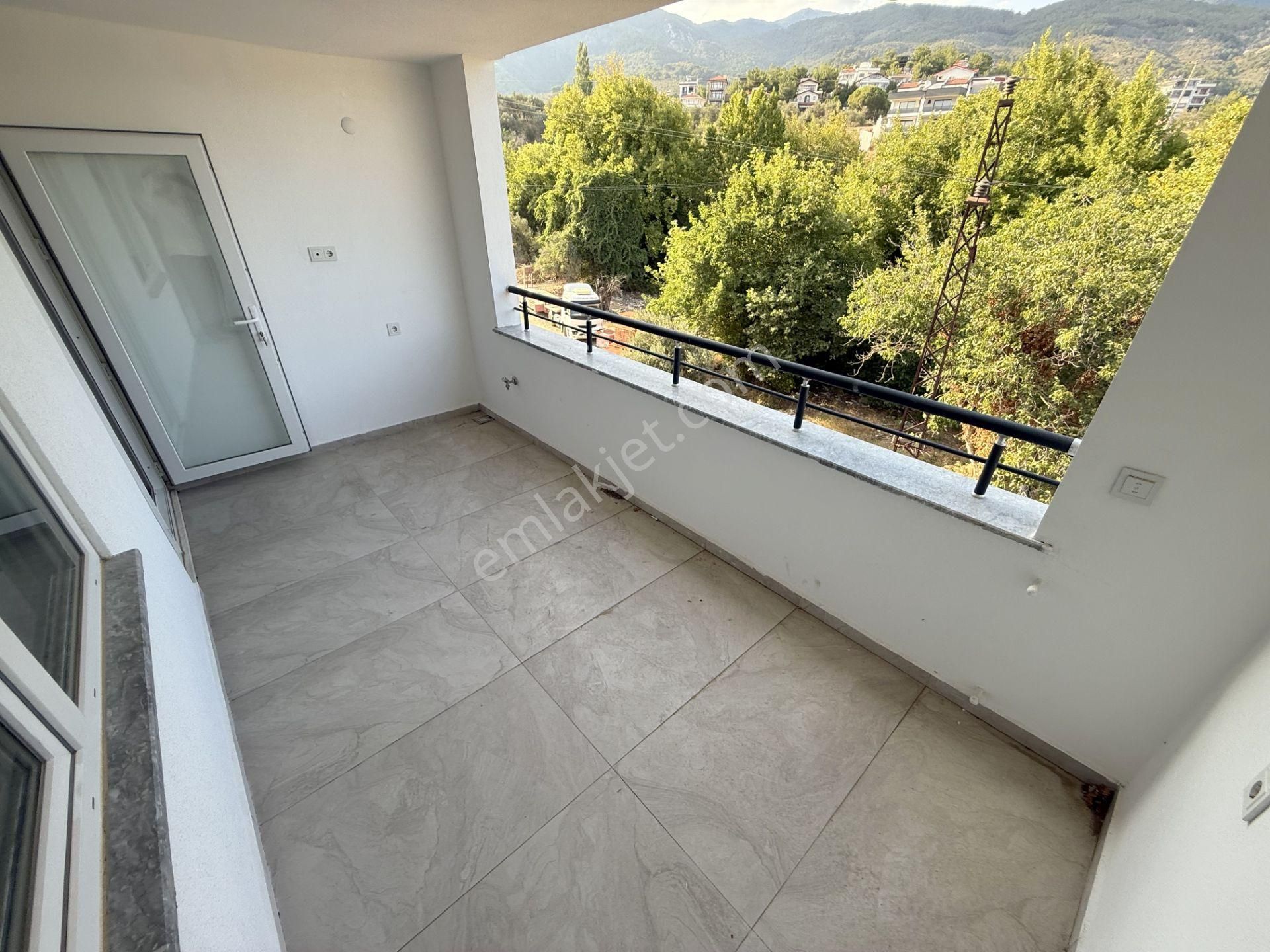 🟣güç Gayrimenkul'den Güre'de Kazdağları Manzaralı Geniş Bahçeli Sıfır Satılık 3+1 Villa - Görsel 6