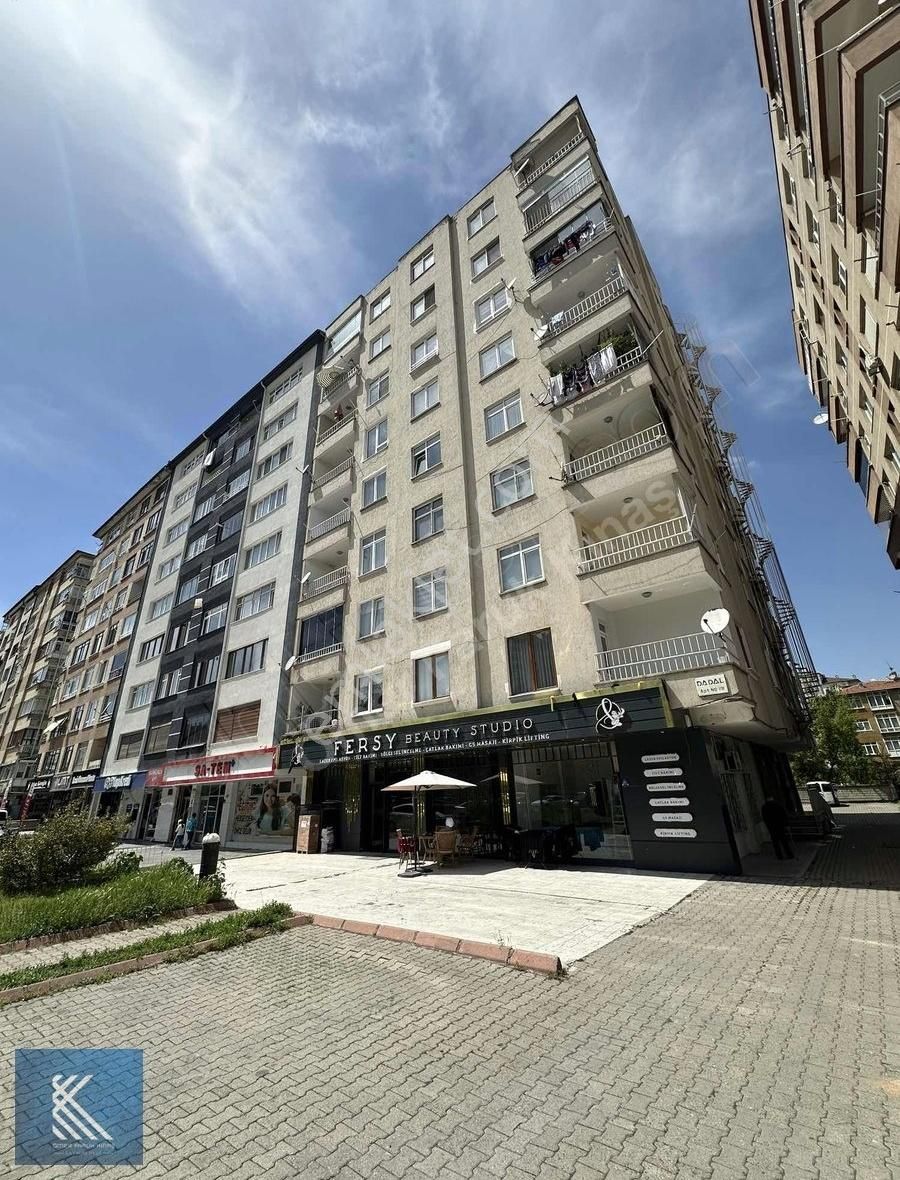 Sivas Caddesinde Satılık Geniş 2+1 Daire