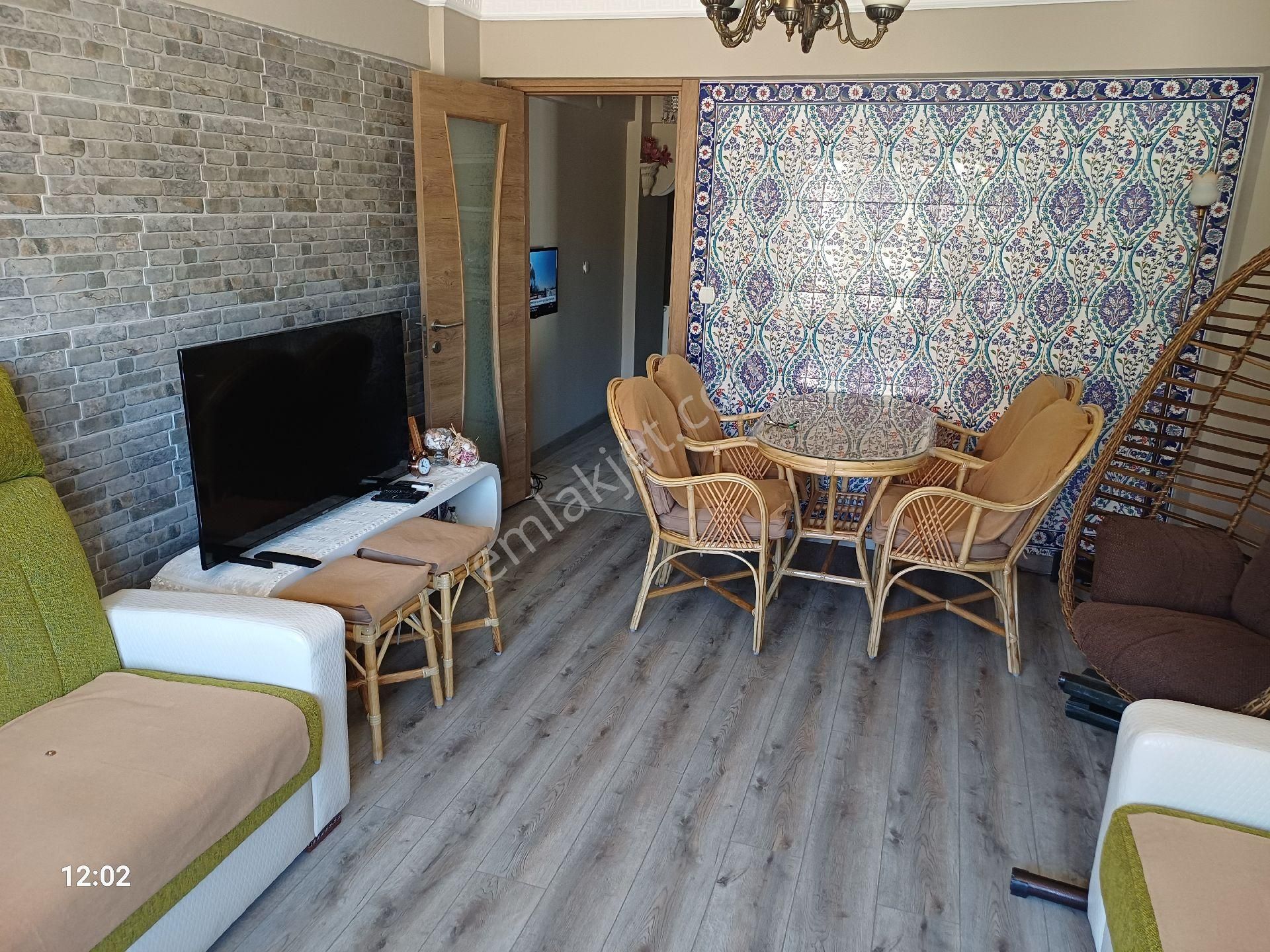 Sarımsaklı'da Komple Yenilenmiş Masrafsız Daire - Görsel 13