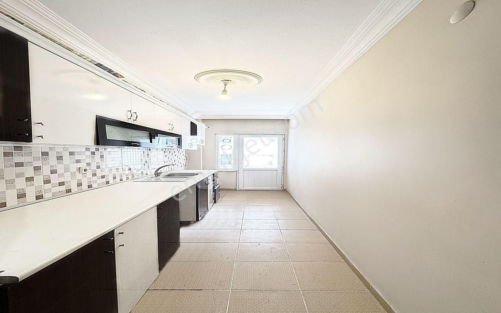 Cadde34 Yapı'dan Merkezi Konumda Geniş Metrekarede 3+1 140 M2 Satılık Kelepir Daire!