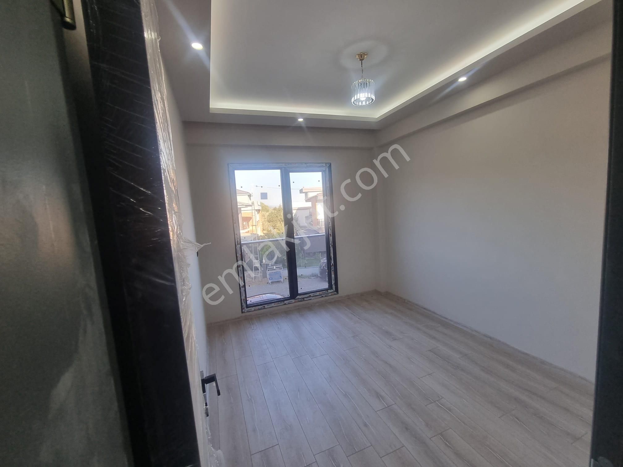 Doğayla İç İçe Modern Havuz Ve Bahçe Keyfi 5+1 Villa - Görsel 15