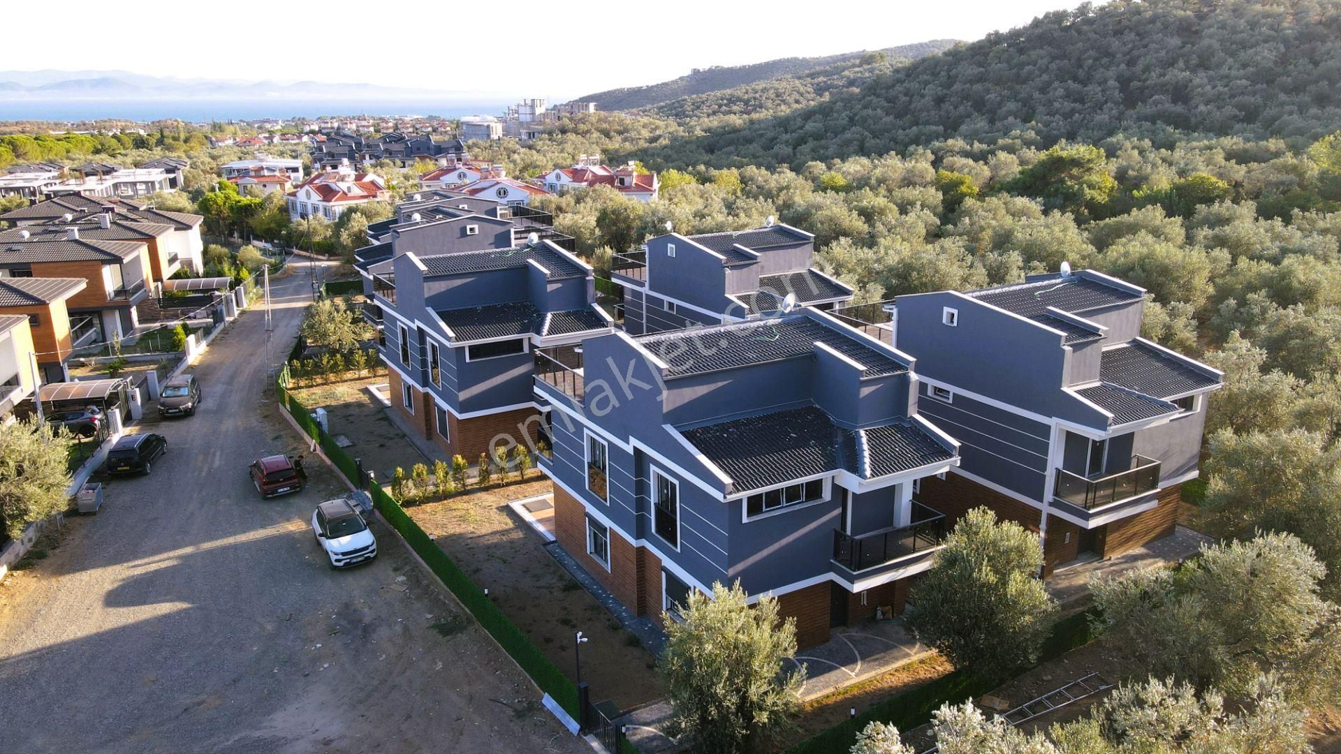 Doğayla İç İçe Modern Havuz Ve Bahçe Keyfi 5+1 Villa - Görsel 30
