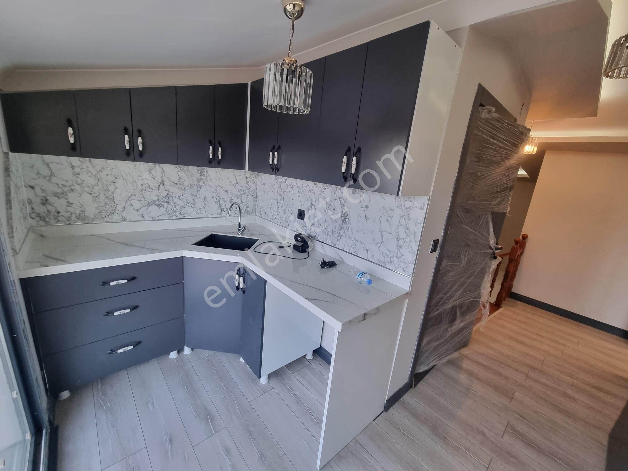 Doğayla İç İçe Modern Havuz Ve Bahçe Keyfi 5+1 Villa - Görsel 29