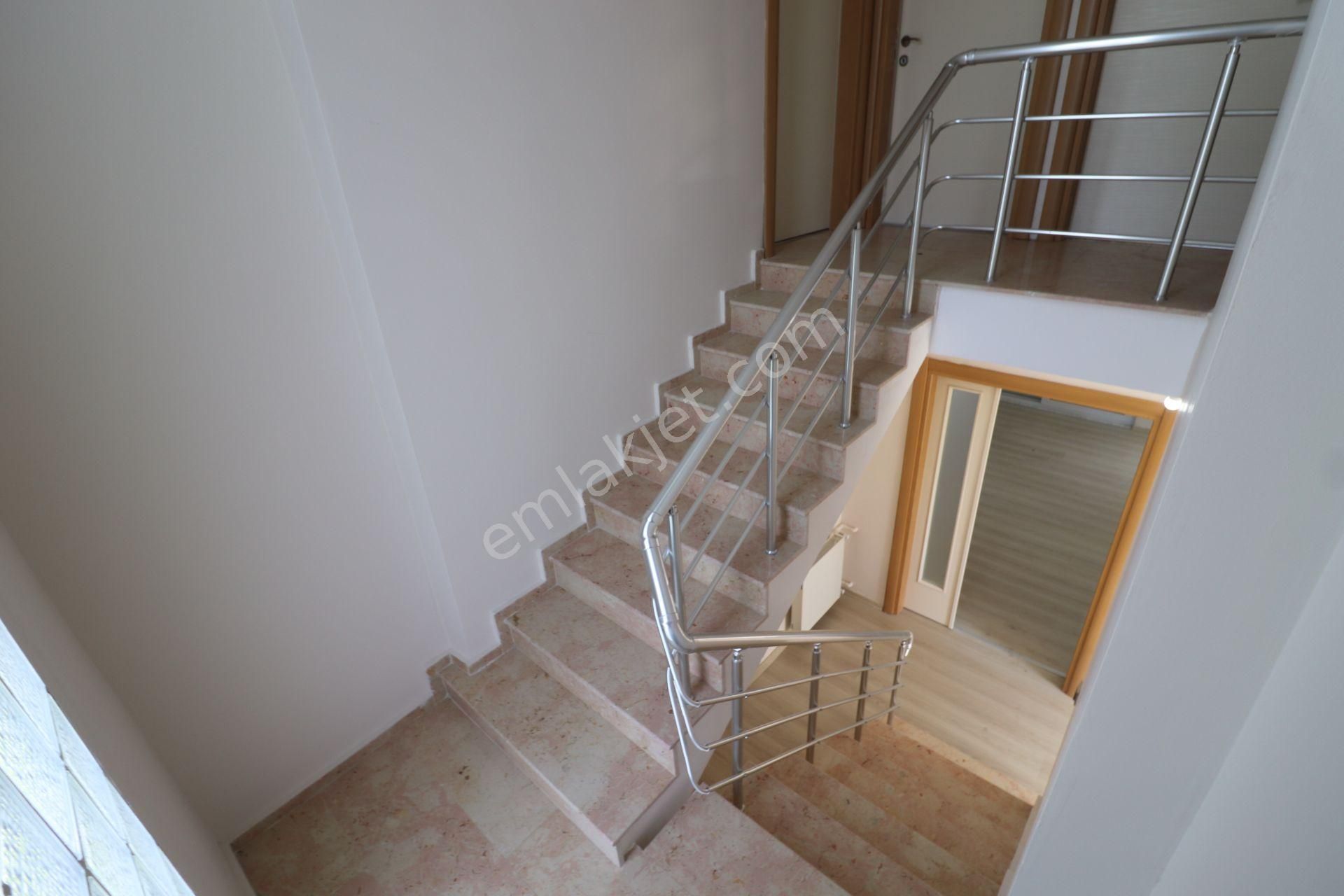 Irmaksudan Güre De Tam Bağımsız Site İçinde Satılık 3+1 Villa - Görsel 5