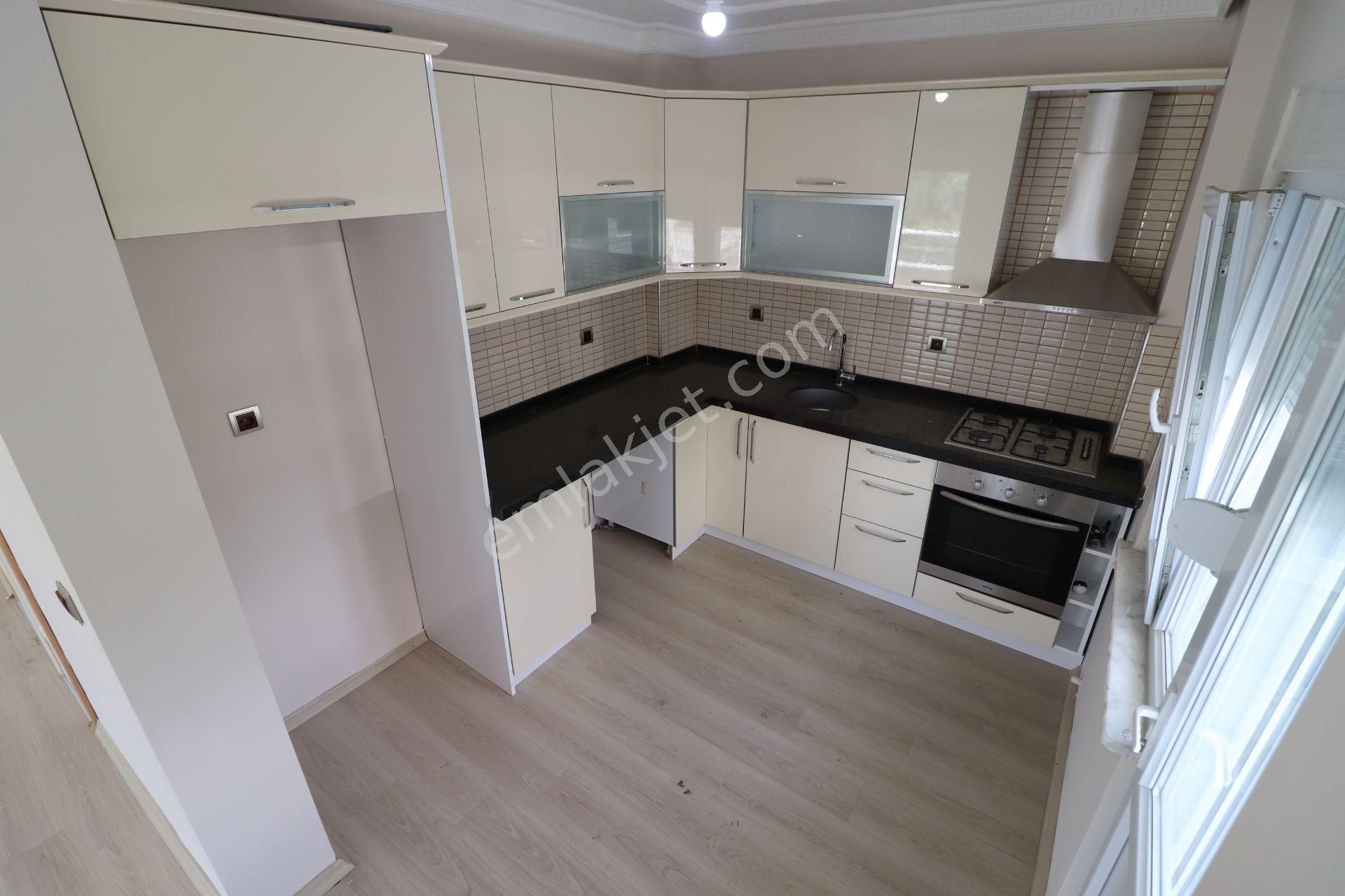 Irmaksudan Güre De Tam Bağımsız Site İçinde Satılık 3+1 Villa - Görsel 2