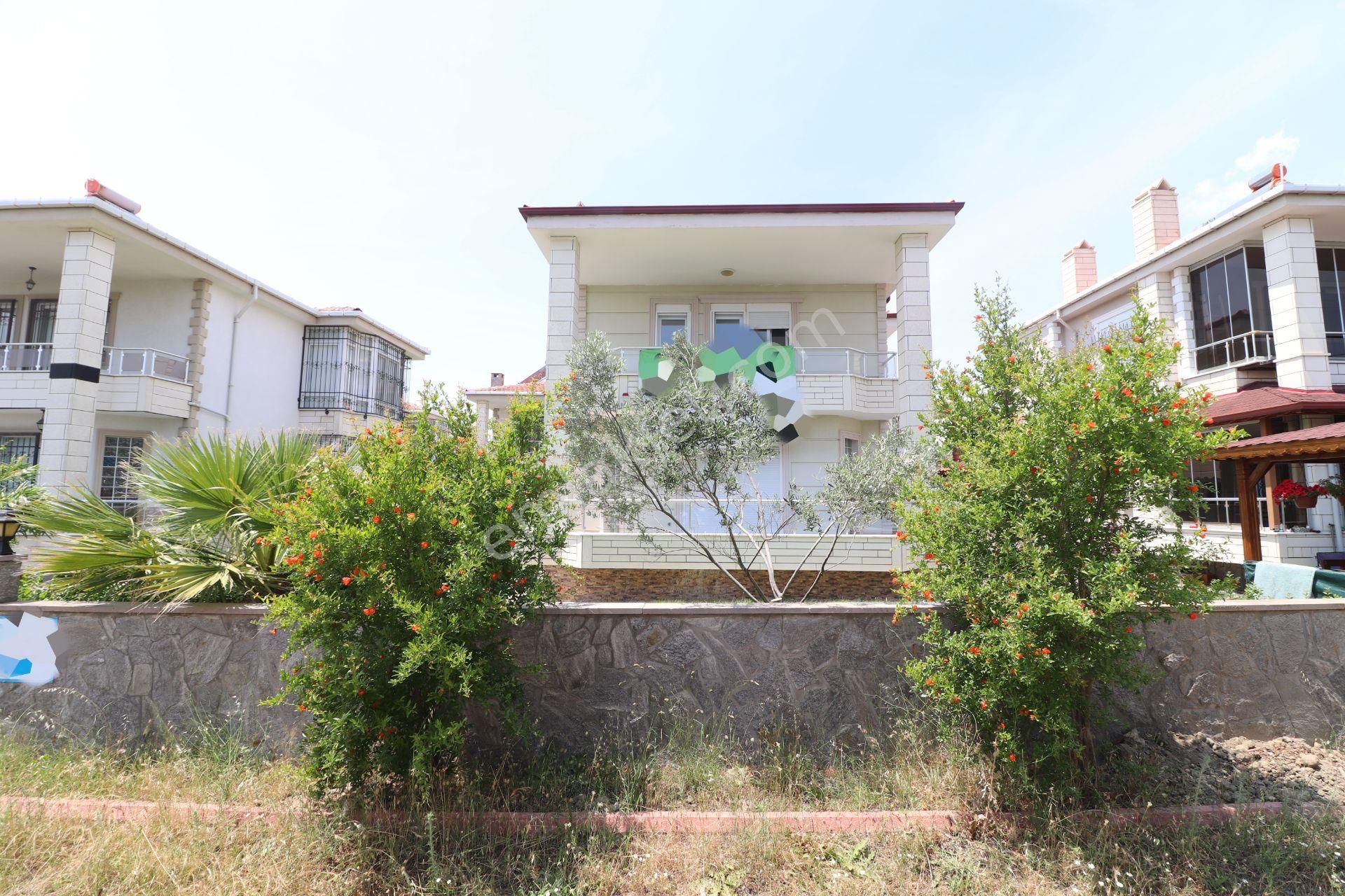 Irmaksudan Güre De Tam Bağımsız Site İçinde Satılık 3+1 Villa - Görsel 17