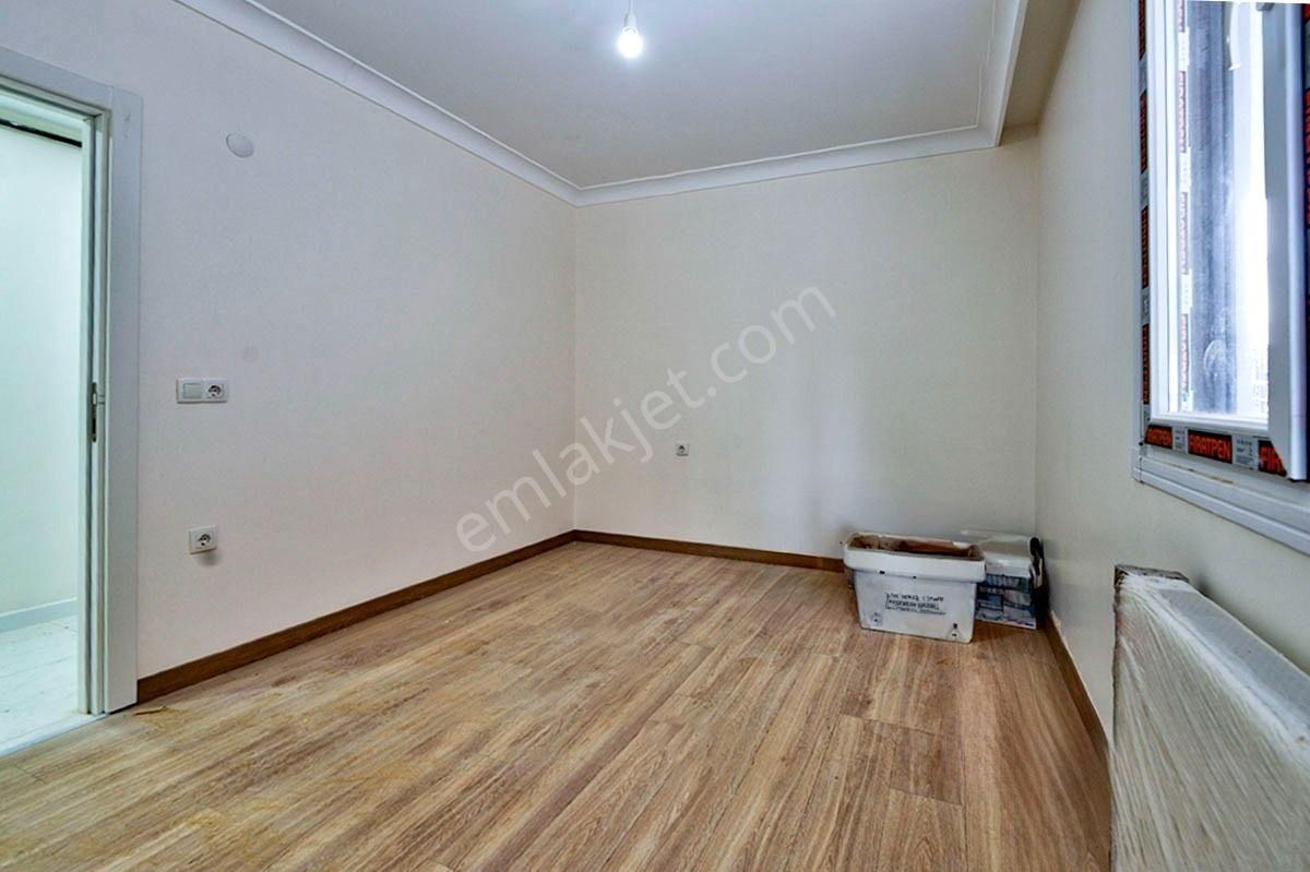 Bahçelievler Kıbrıs Parkı Yanı Sıfır Binada 2+1 90m2 Giriş Katı - Görsel 13